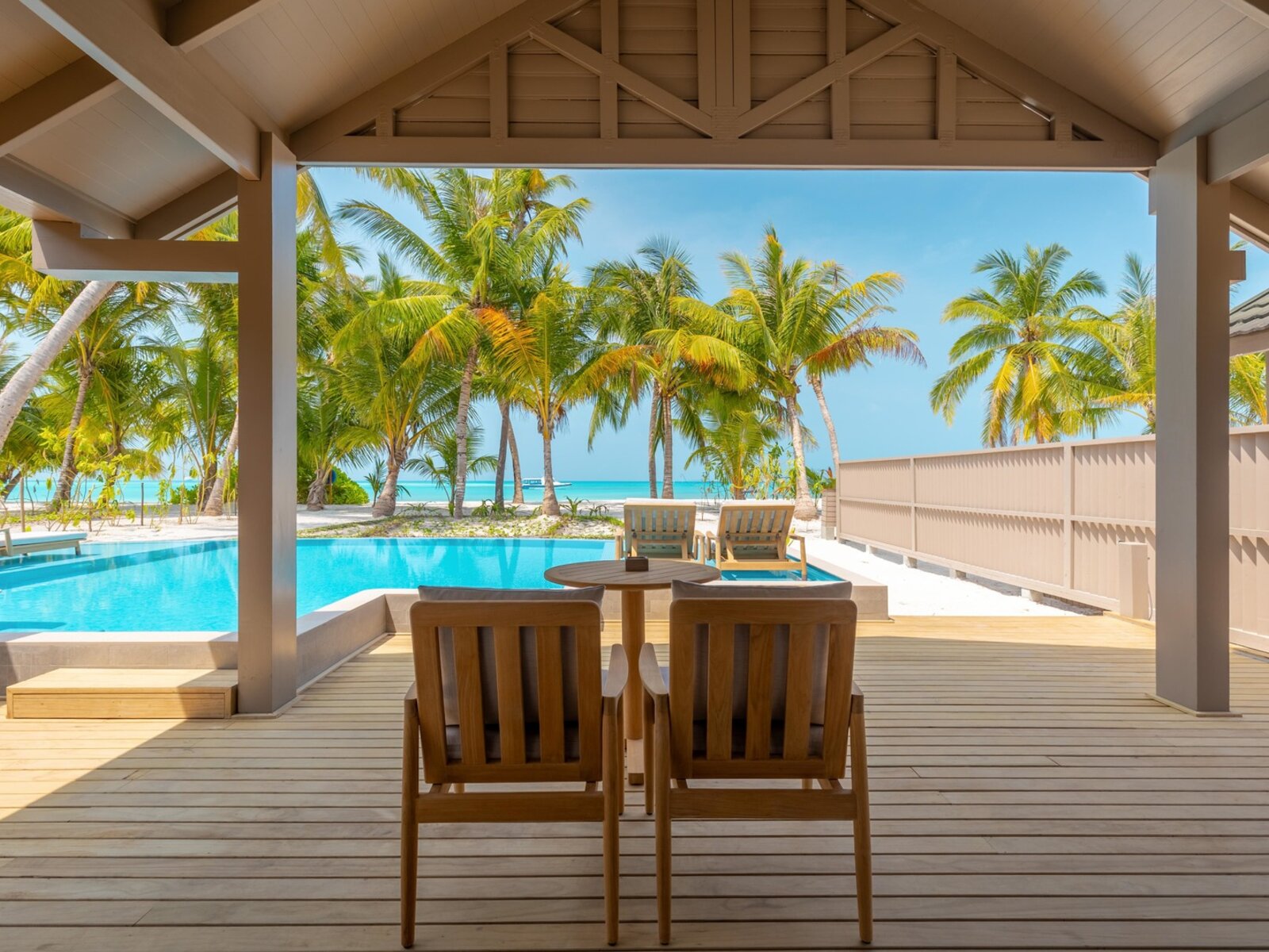 Wohnbeispiel Two Bedroom Beach Pool Villa