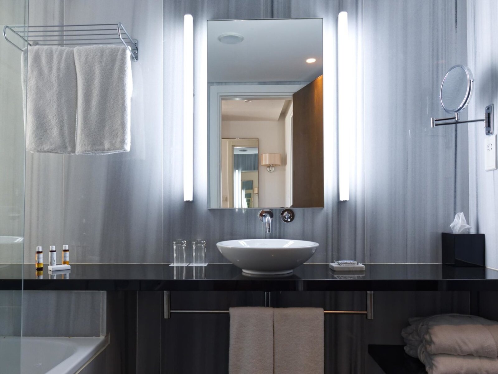 Wohnbeispiel Duplex Suite with private Jacuzzi