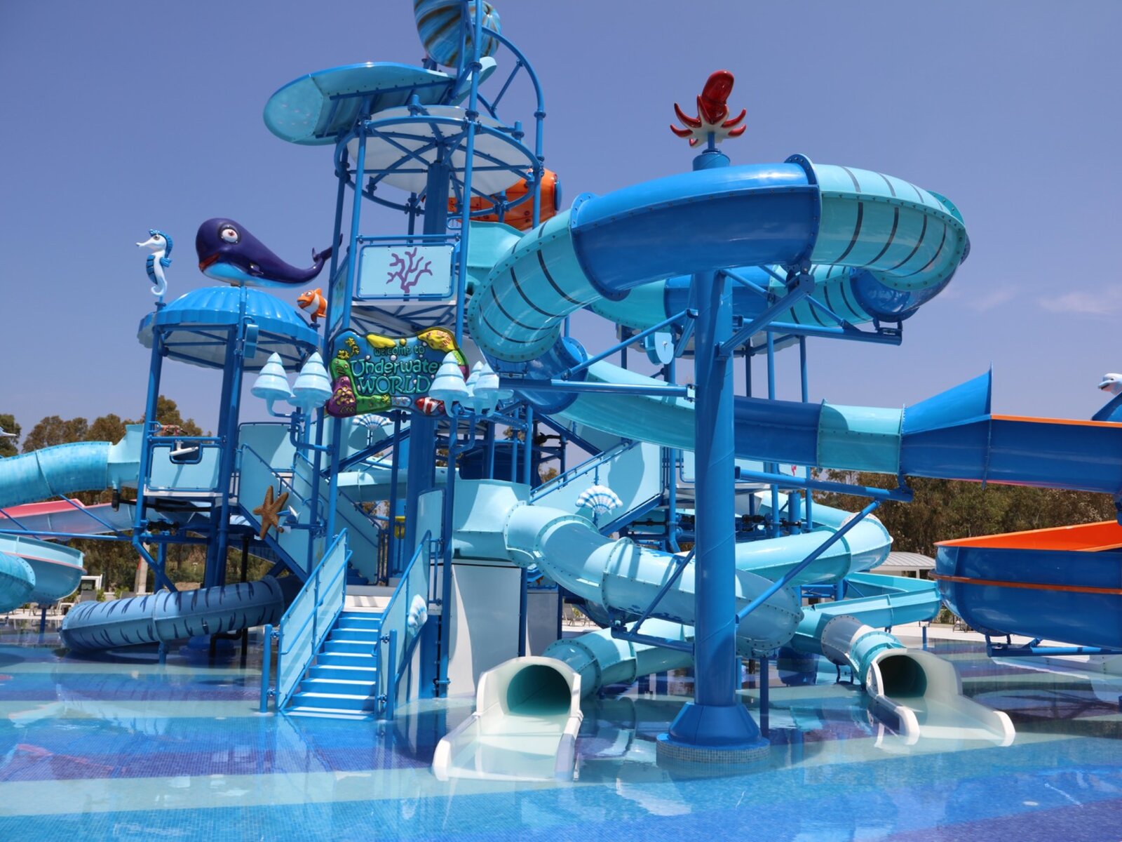 OUT DOOR WATERSLİDES POOL