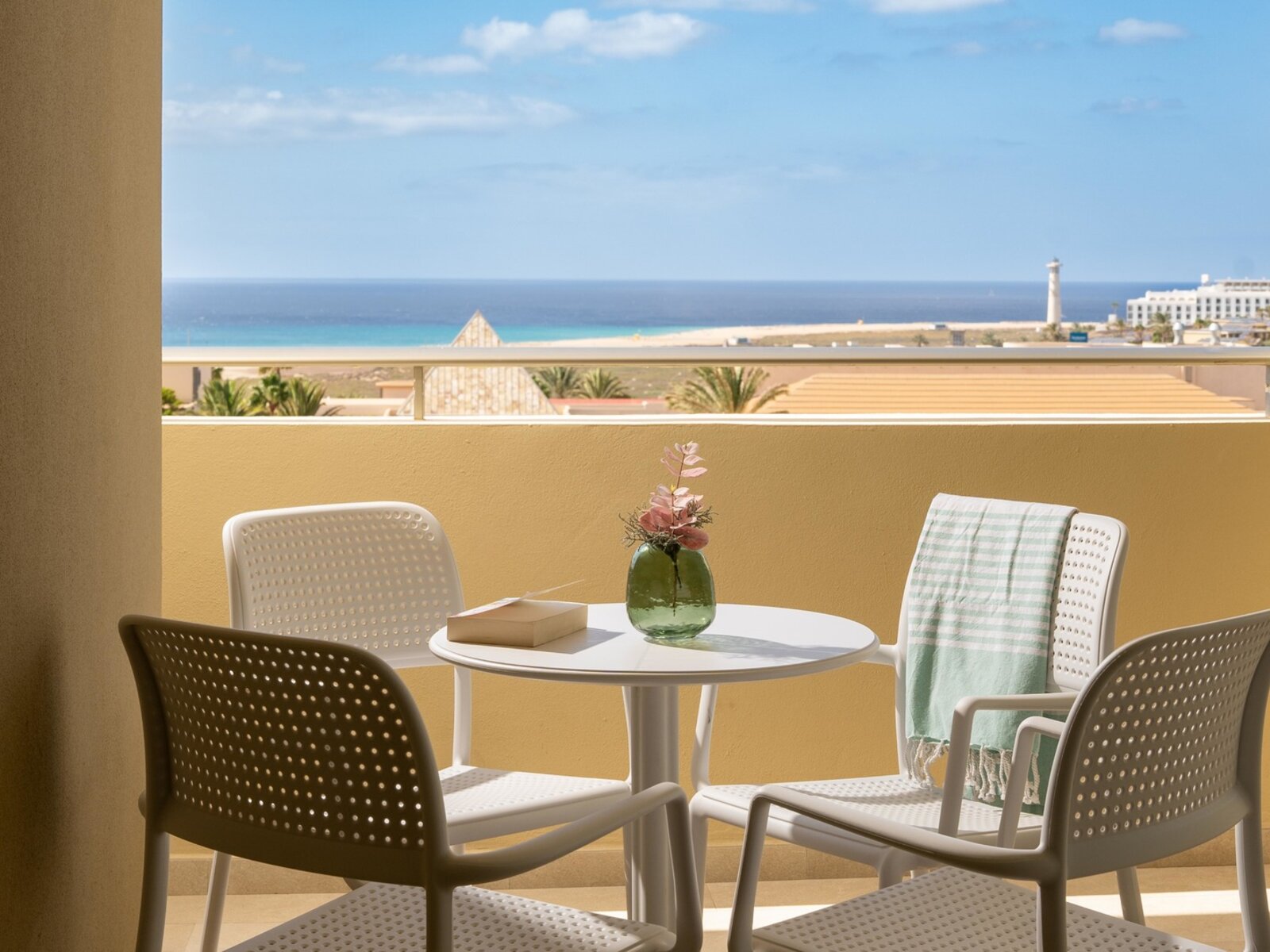 Wohnbeispiel Family Suite Sea View Priority Location