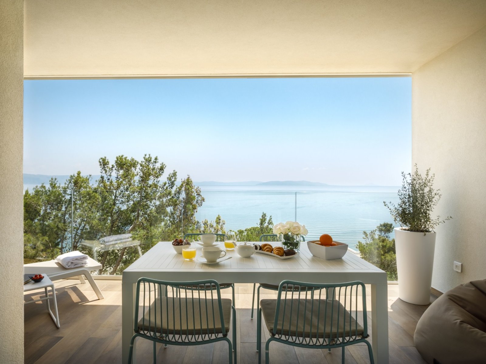 Wohnbeispiel Suite for 4+2 Seaview