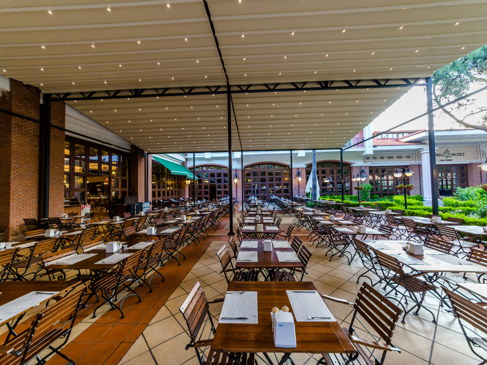 Ege Restaurant (Main Restaurant)