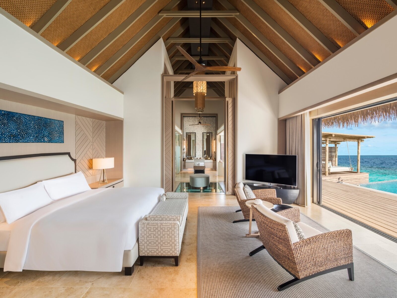 Wohnbeispiel Grand Overwater Villa with Pool