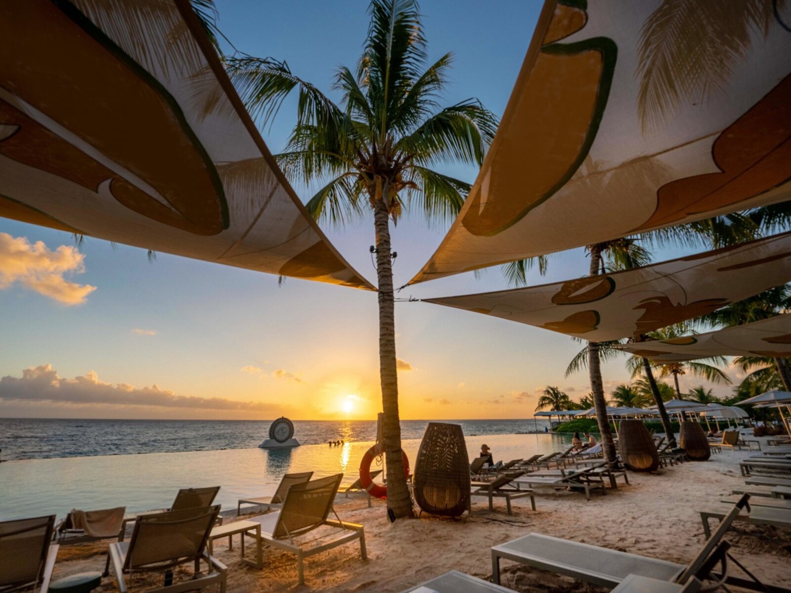 Papagayo Beach Club