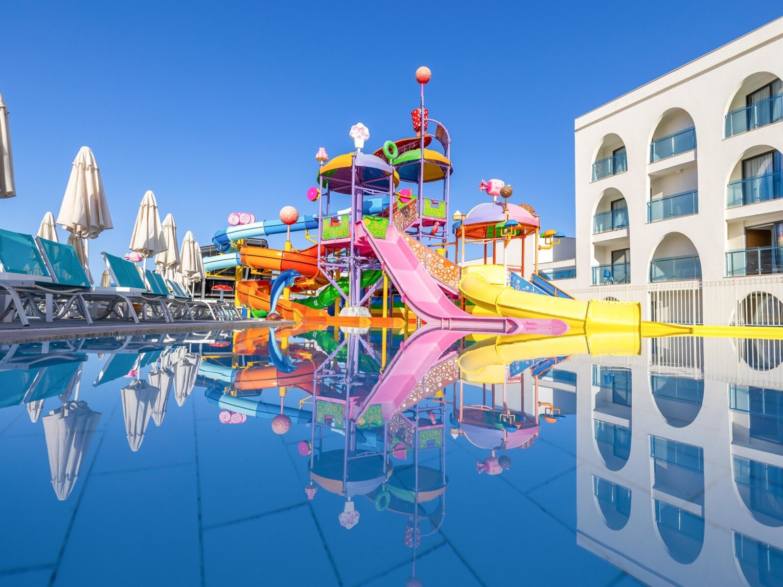 MAGIC AQUA WORLD