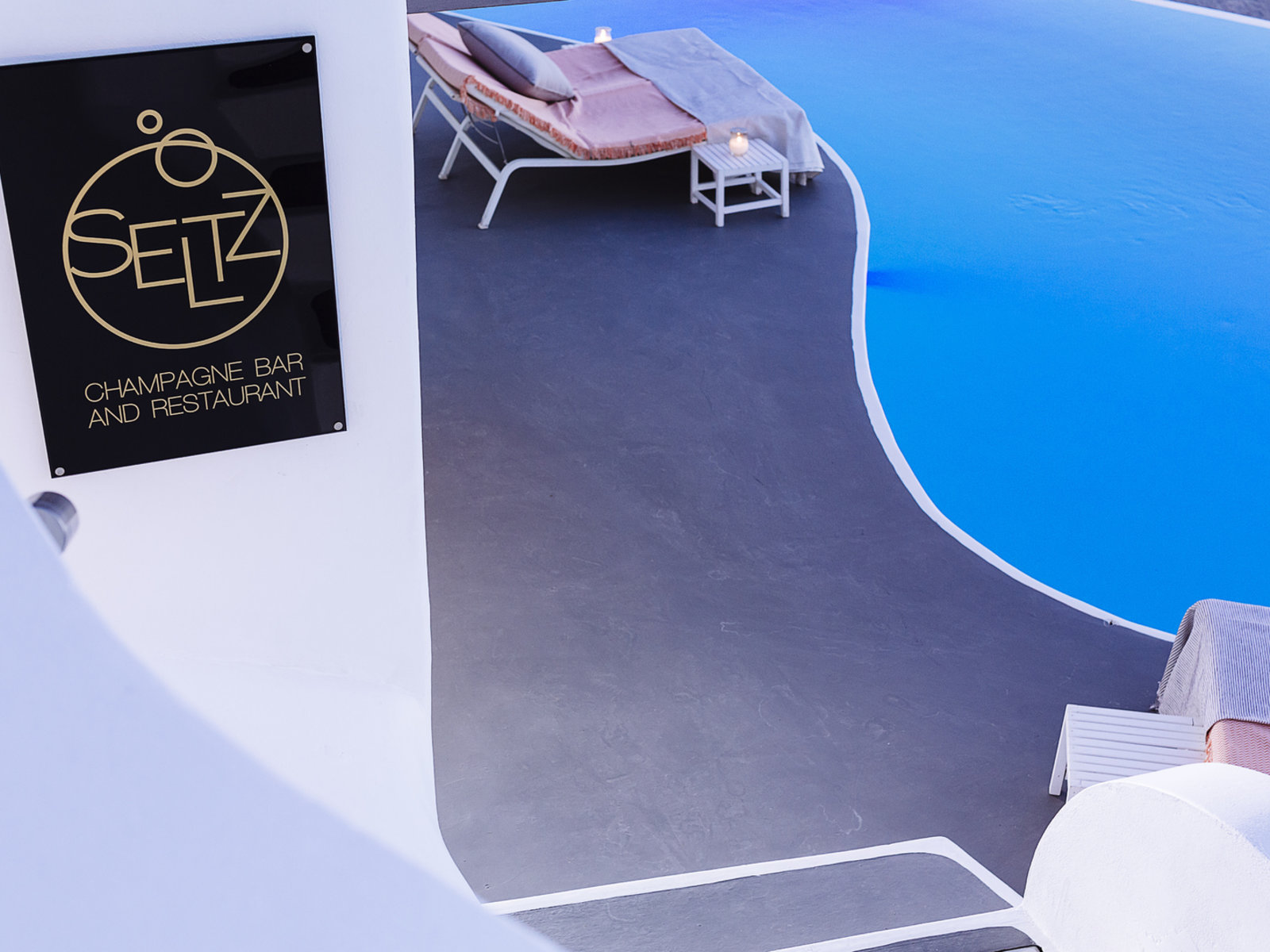 SELTZ Champagne Bar & Restaurant