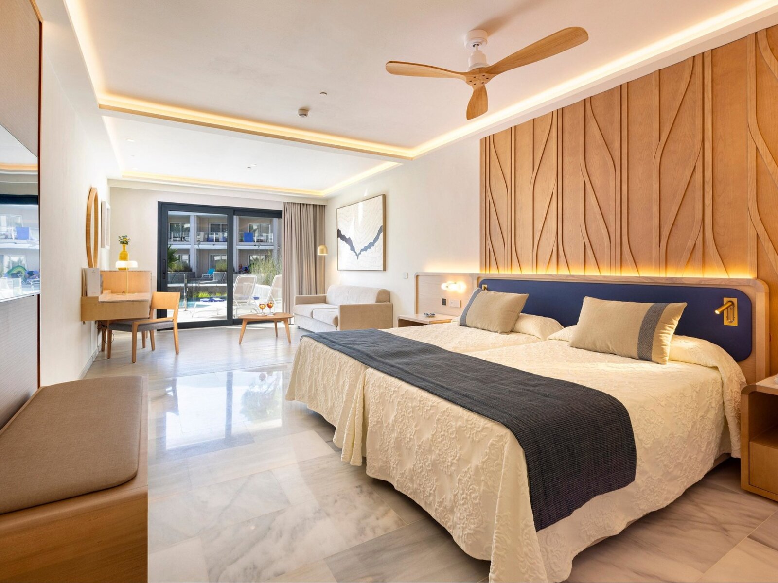 Wohnbeispiel Juniorsuite swim up