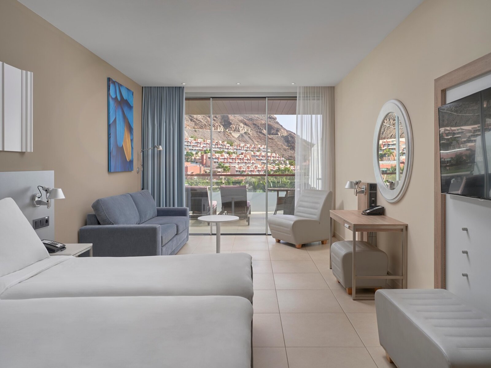 Wohnbeispiel Superior Room, Pool View