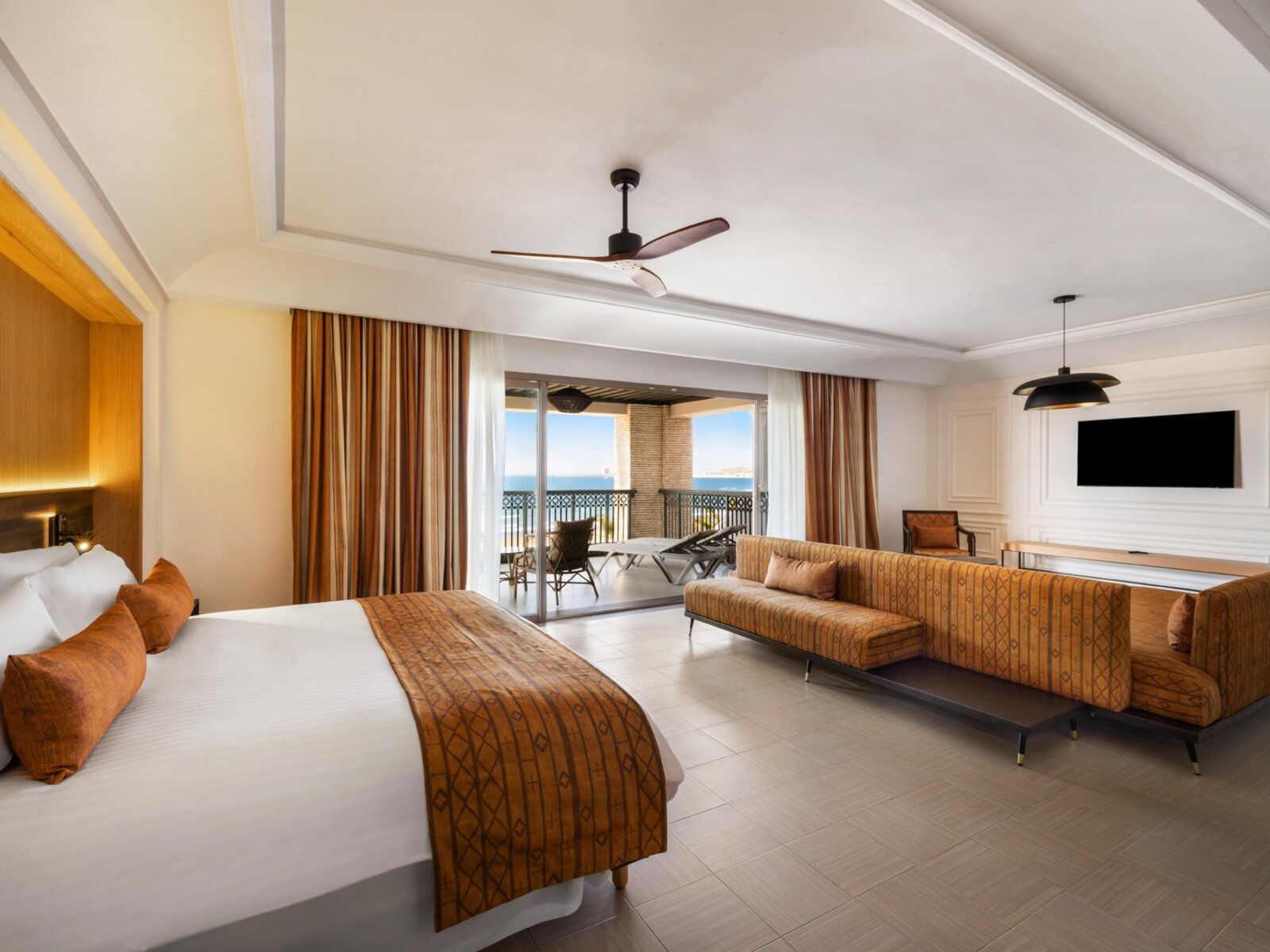 Wohnbeispiel Junior Suite with Sea View