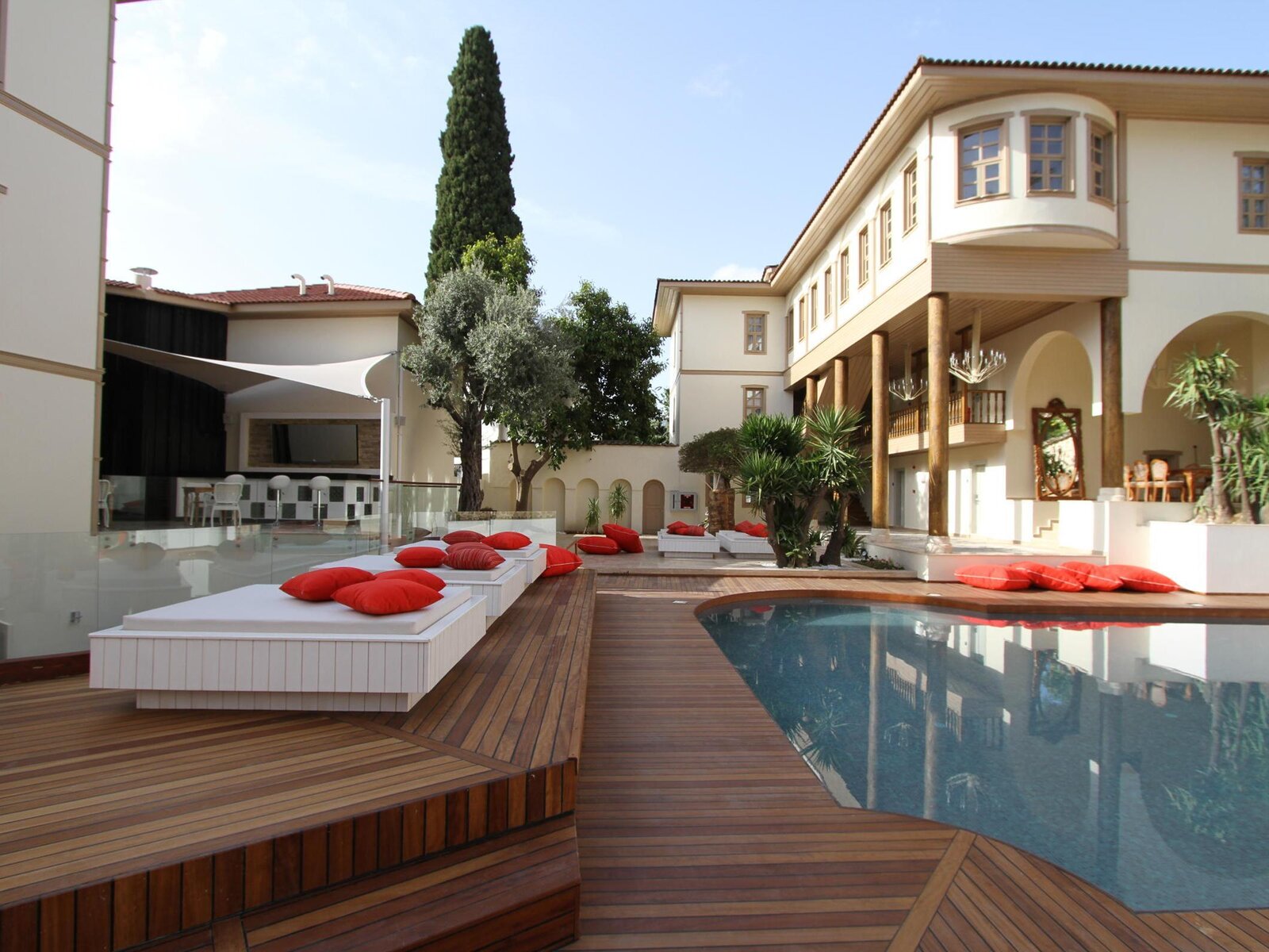Pool