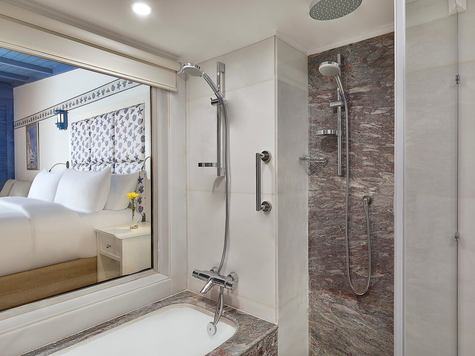 Wohnbeispiel King Duplex Premium Sea View Room