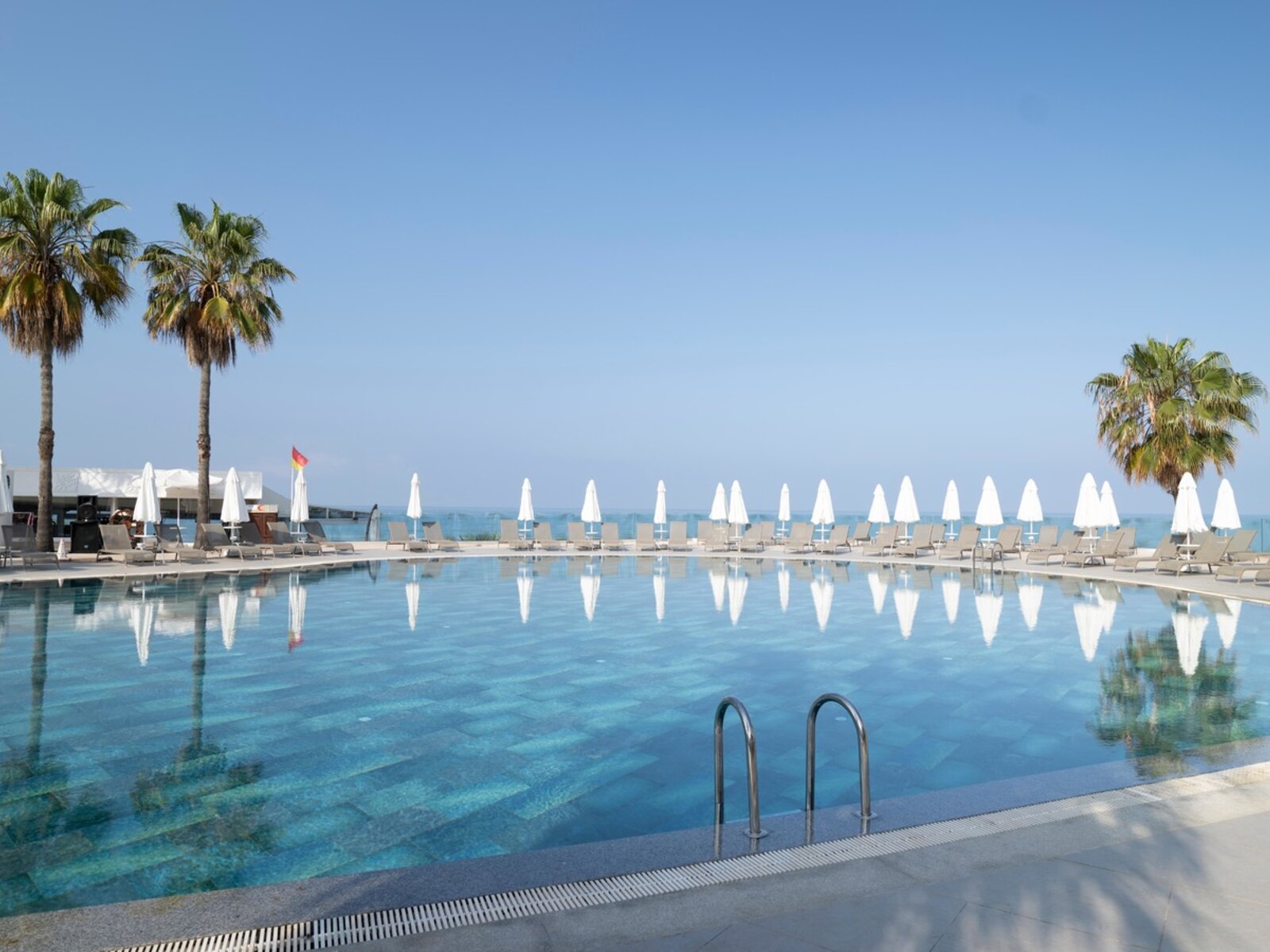 MAIN POOL