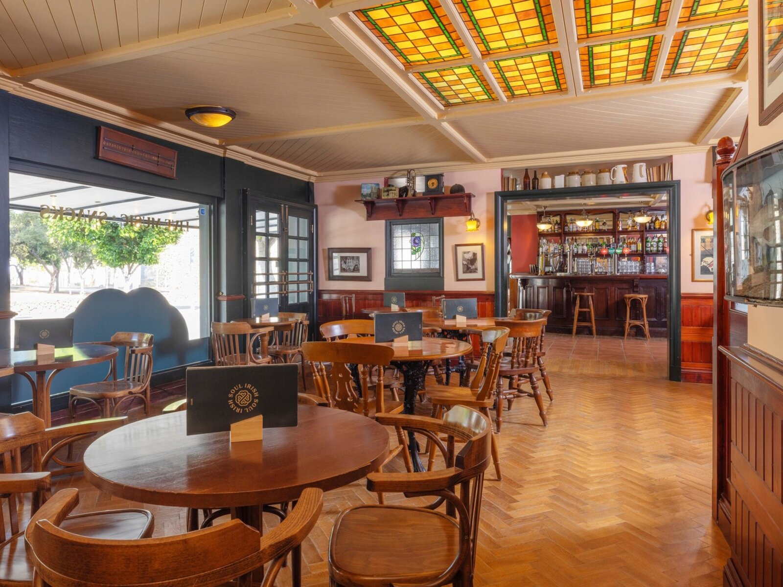 pub