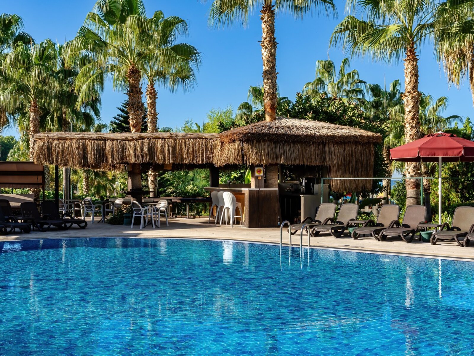 POOL BAR