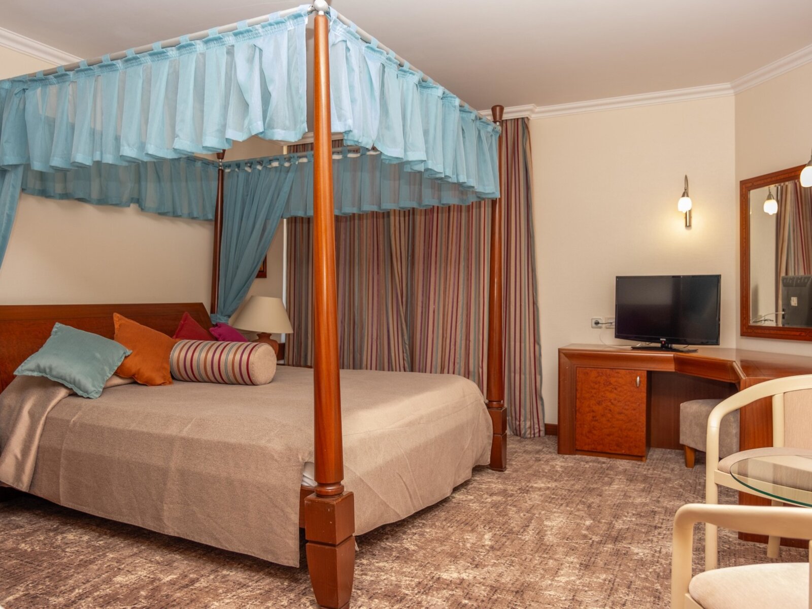 Wohnbeispiel Suite Room