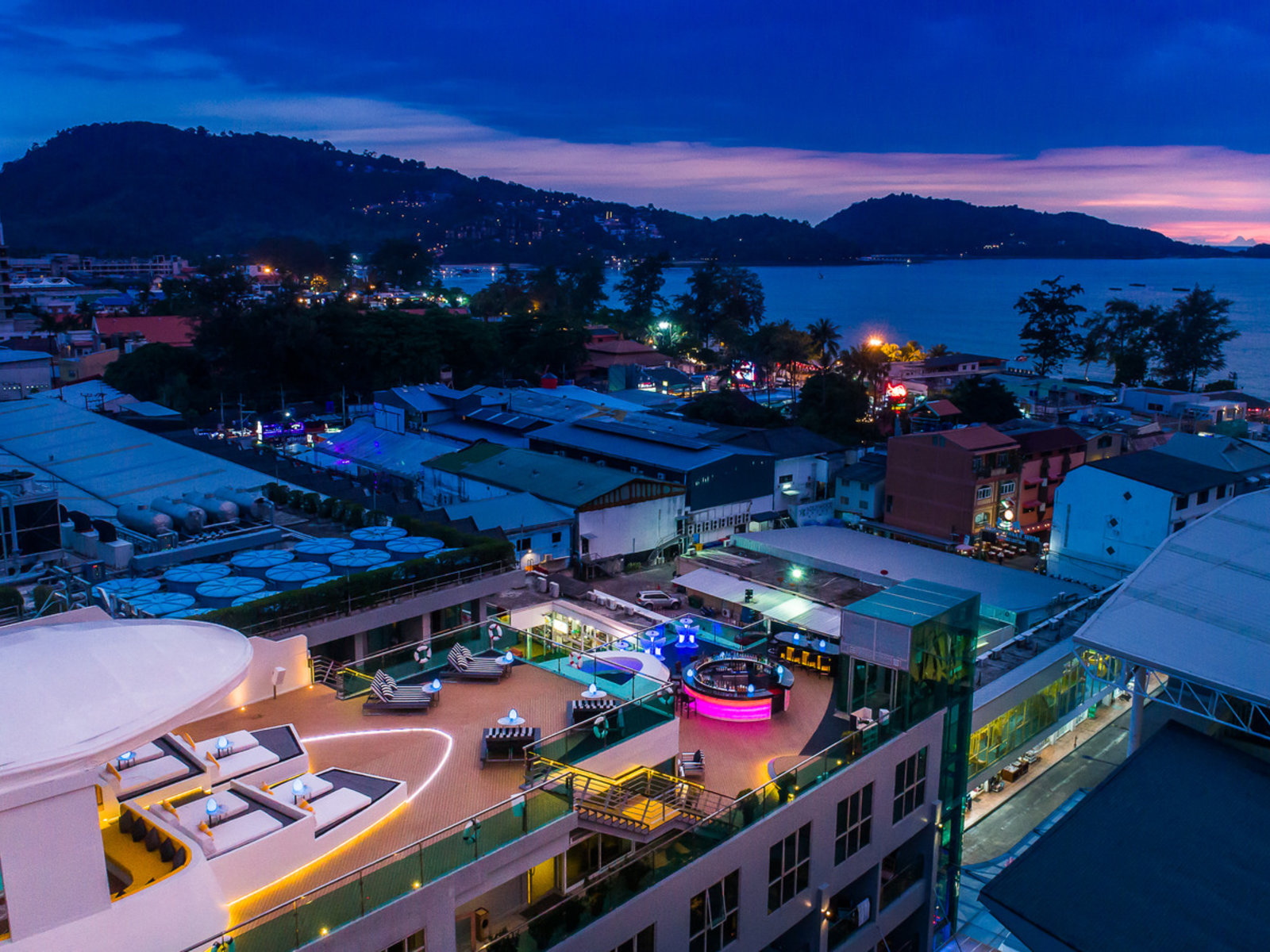 KEE Sky Lounge