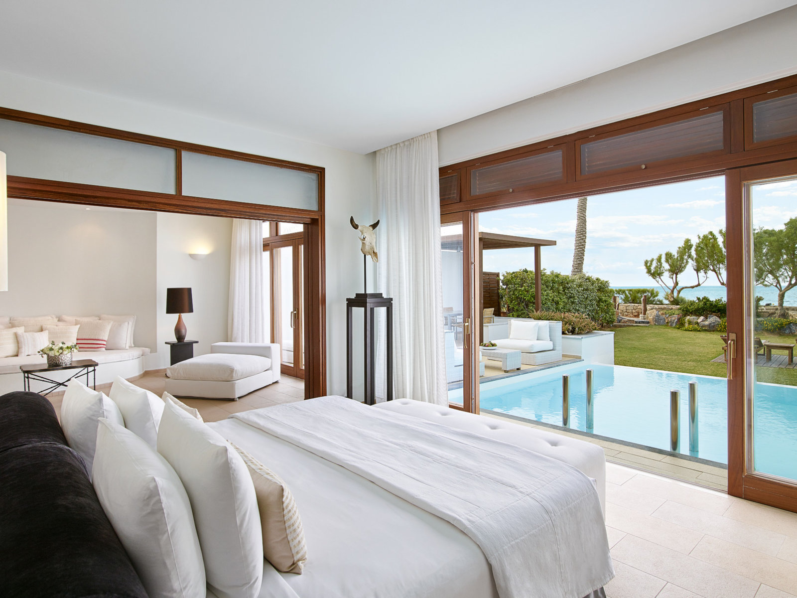 Wohnbeispiel 2-Bedroom Villa Waterfront with Private Pool