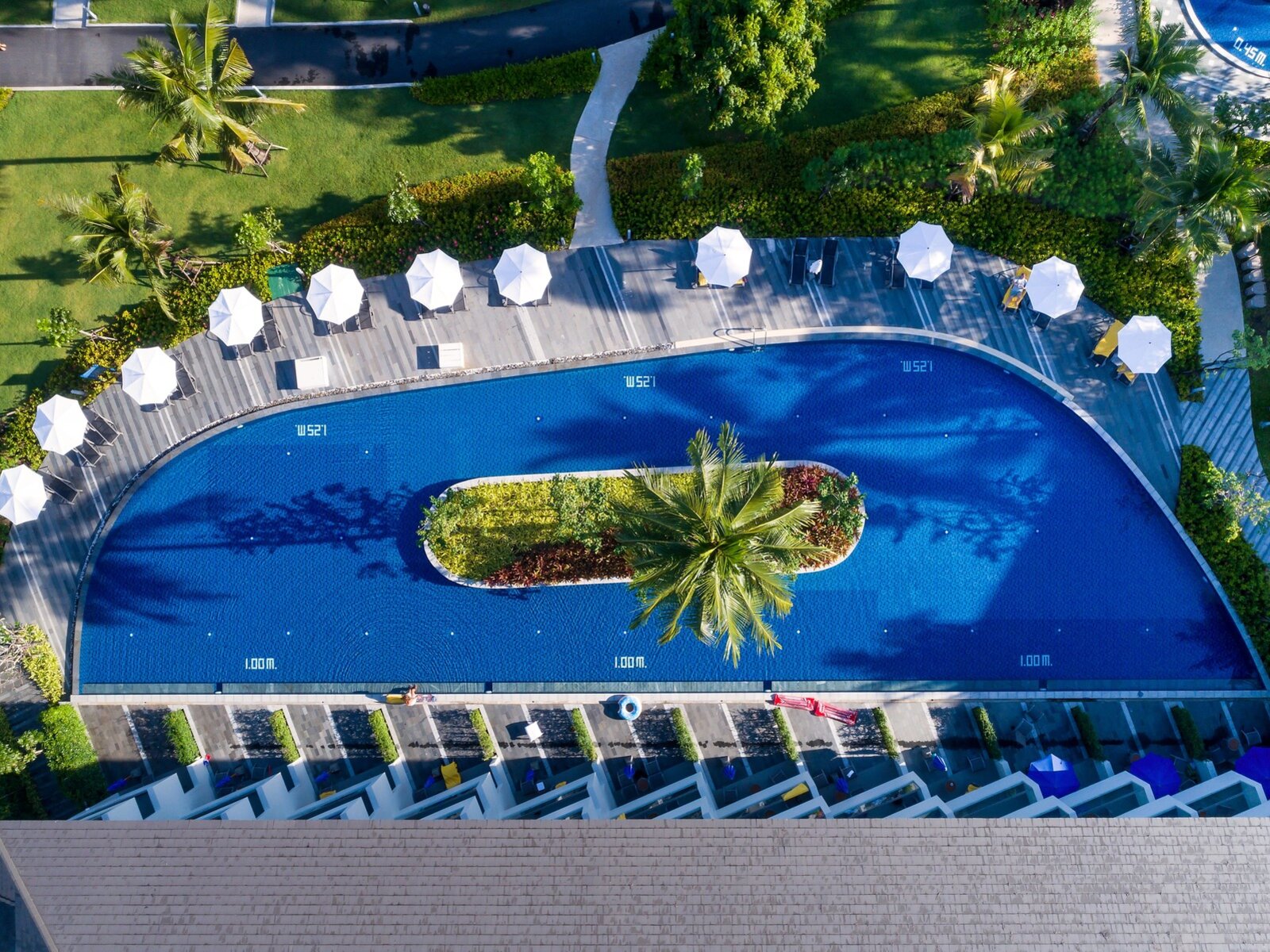 Swimming Pool 3 - Beach Wing