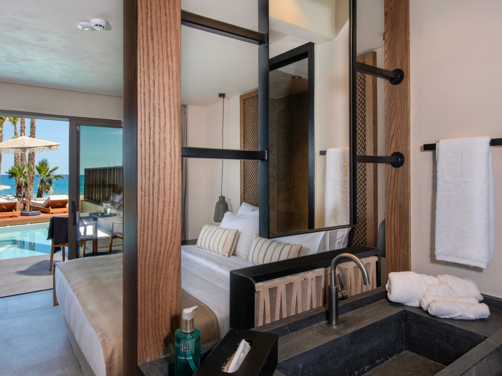 Wohnbeispiel Double Premium Private Pool