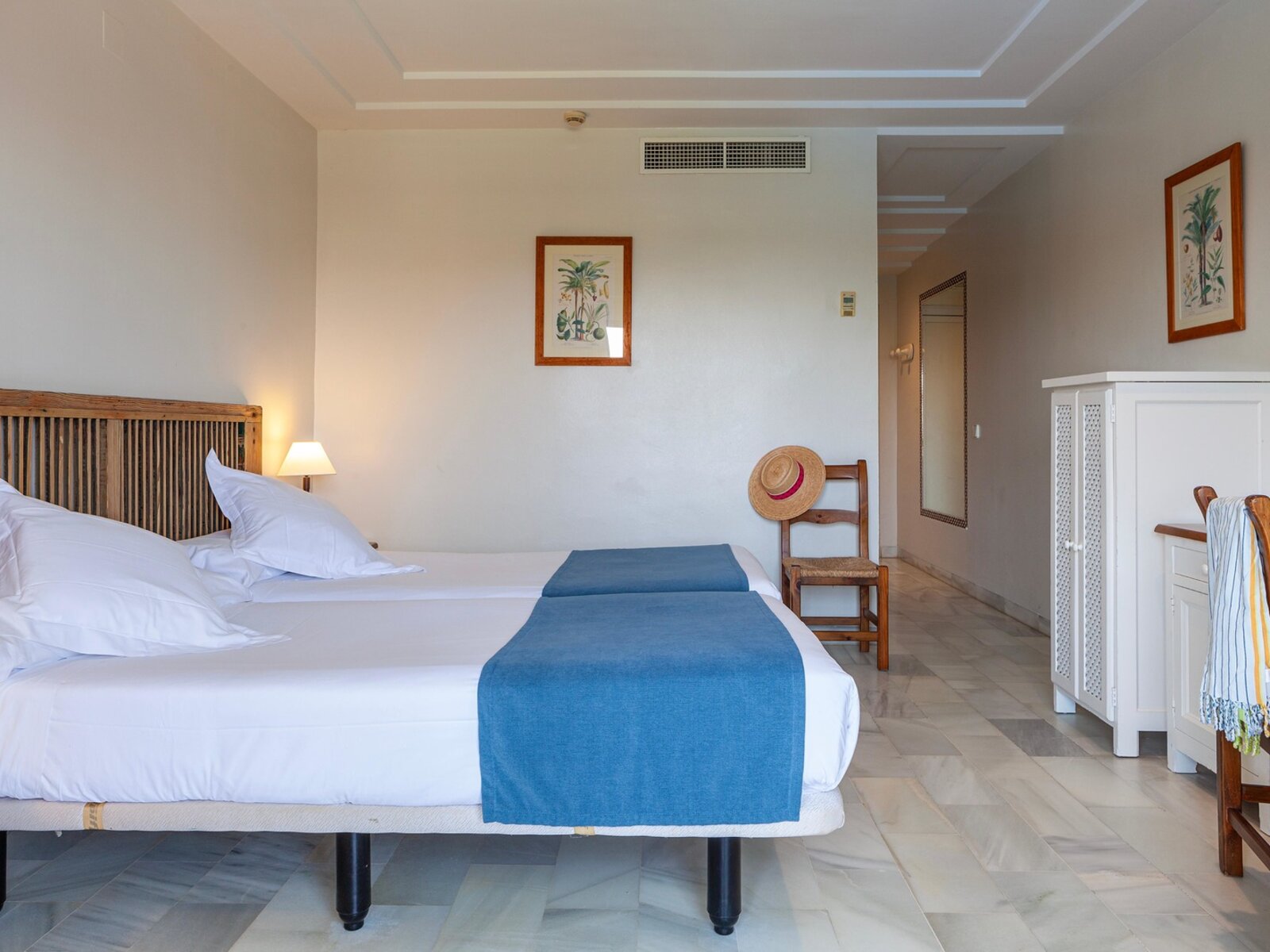Wohnbeispiel Double Room 3 pax