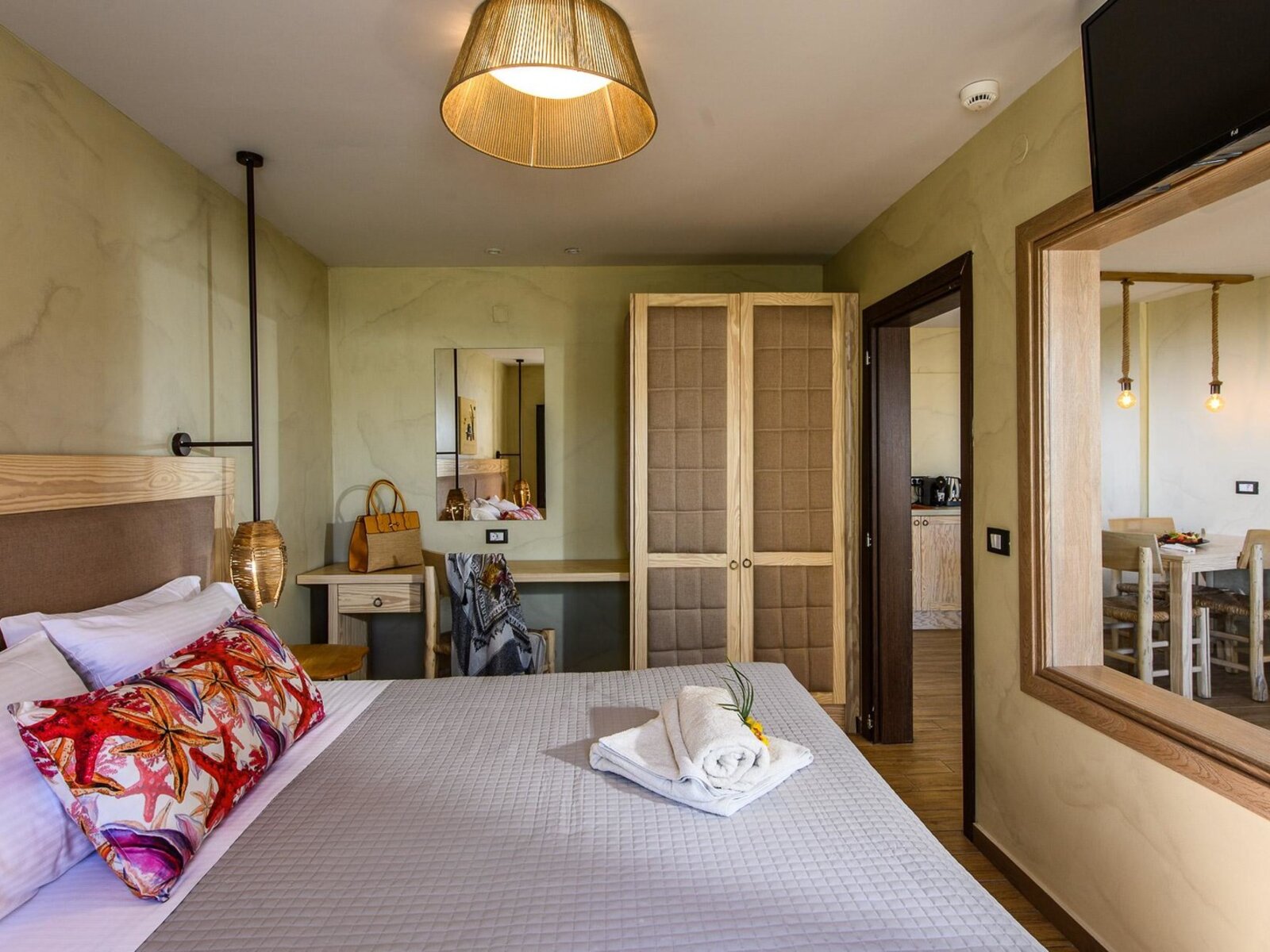 Wohnbeispiel Luxury 1 bedroom Suite Inland View