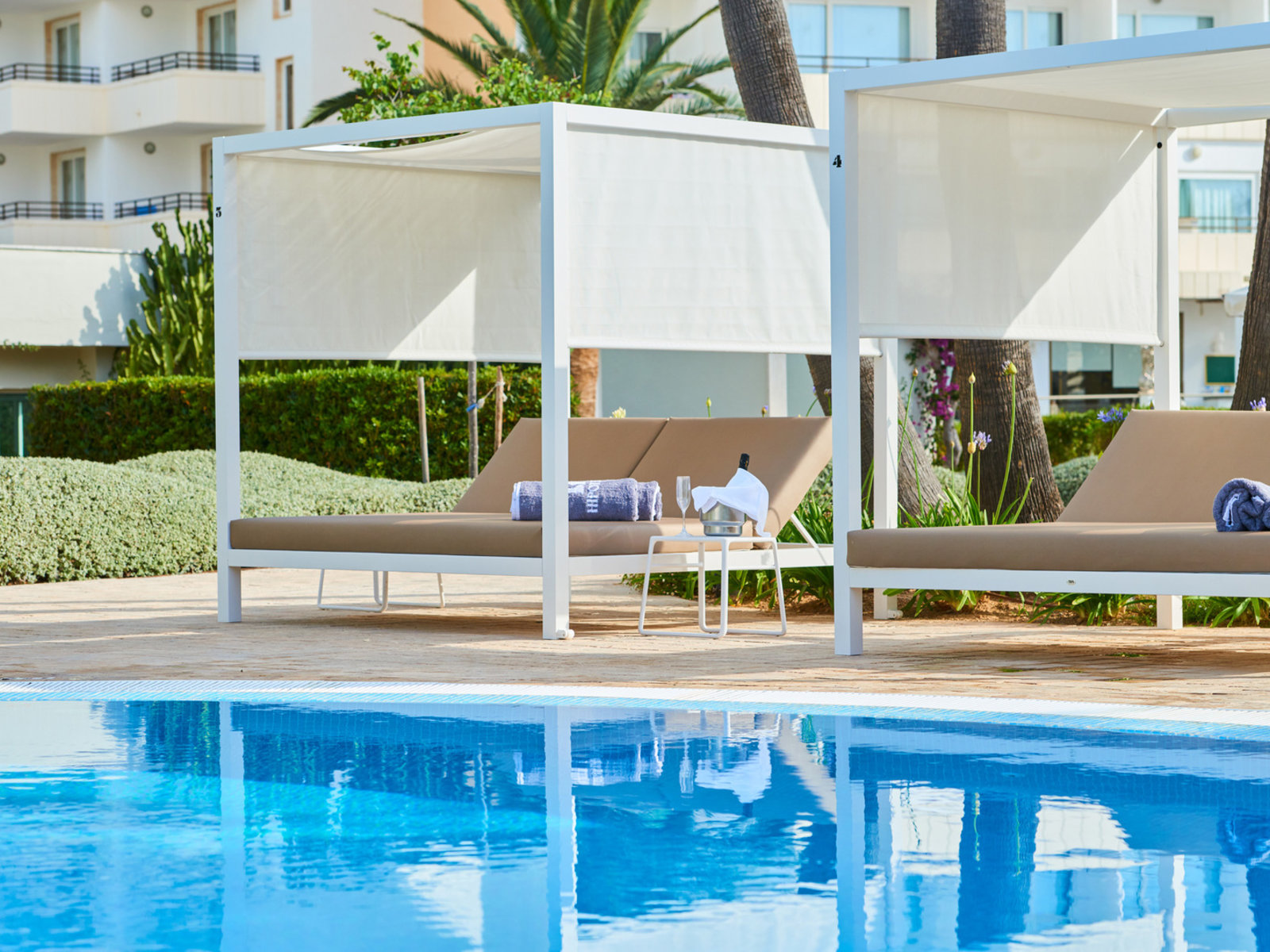Piscina exterior adultos