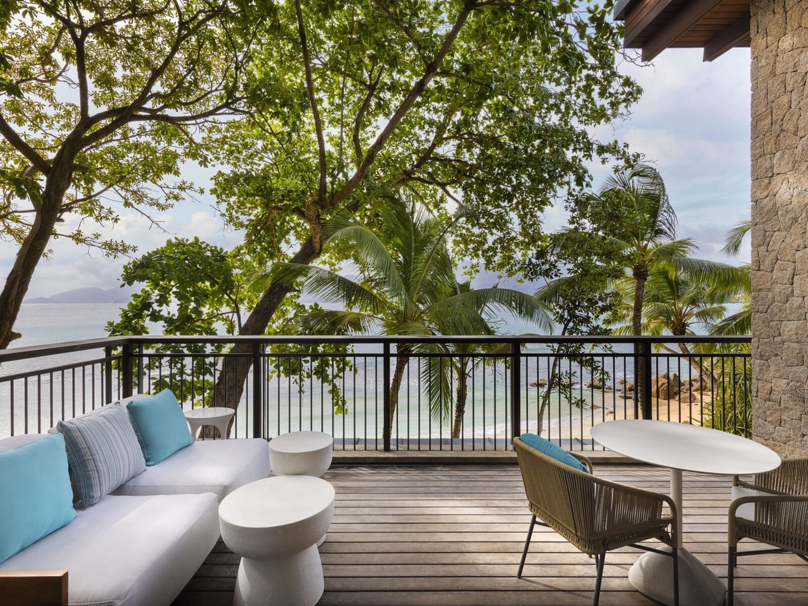 Wohnbeispiel One Bedroom Suite with Ocean View
