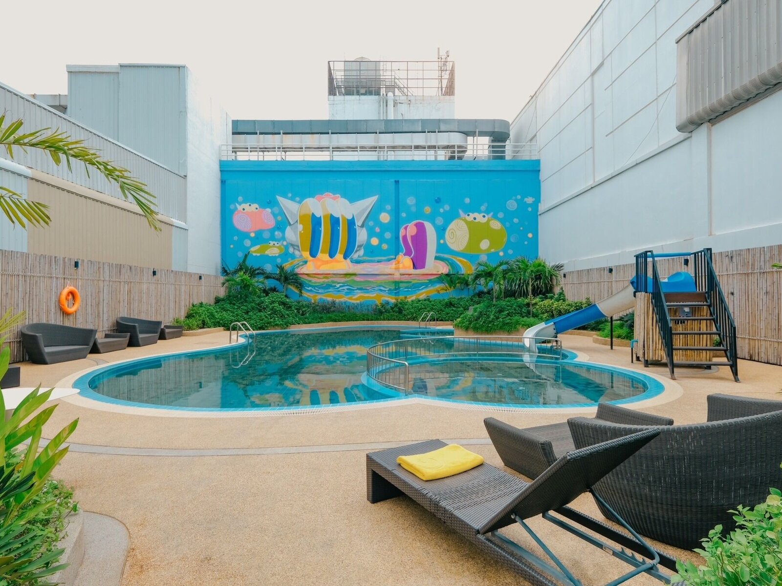Pool