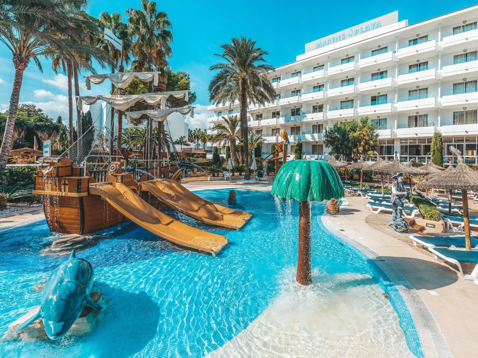 Pirate Ship pool