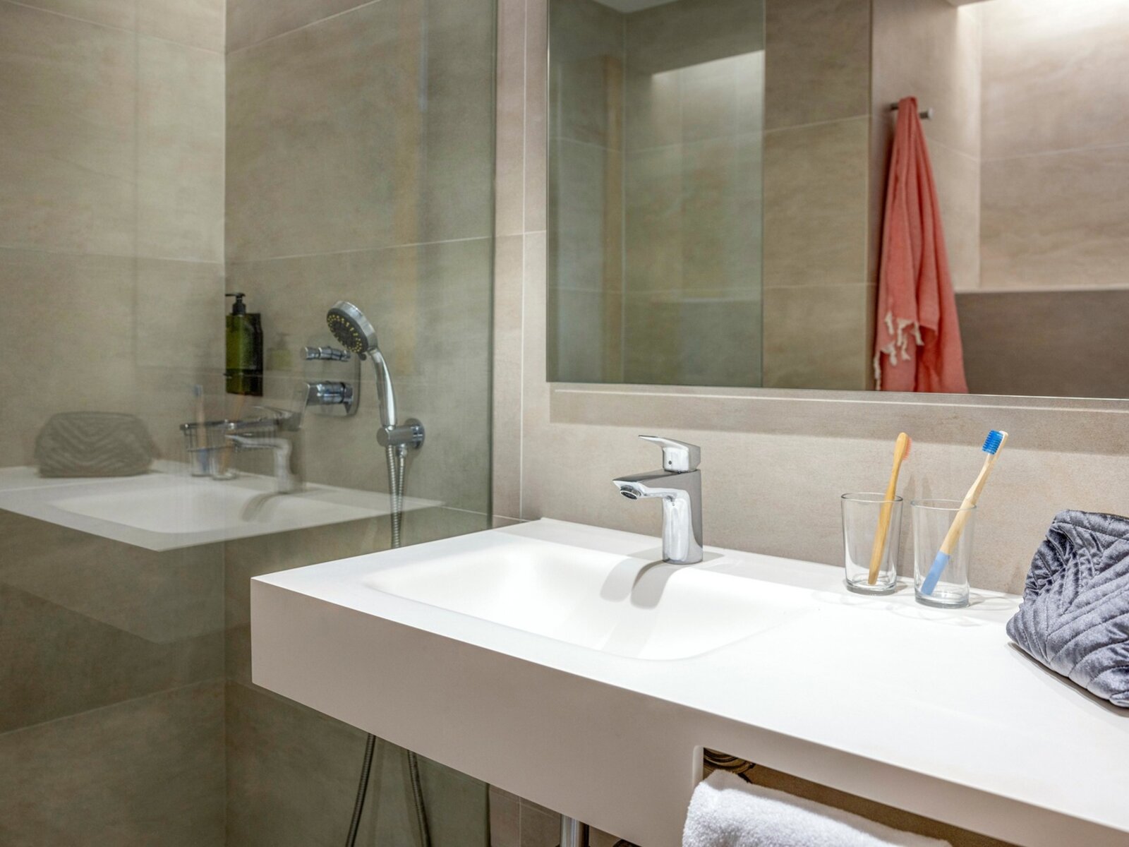 Wohnbeispiel Doble superior seaview and pool view