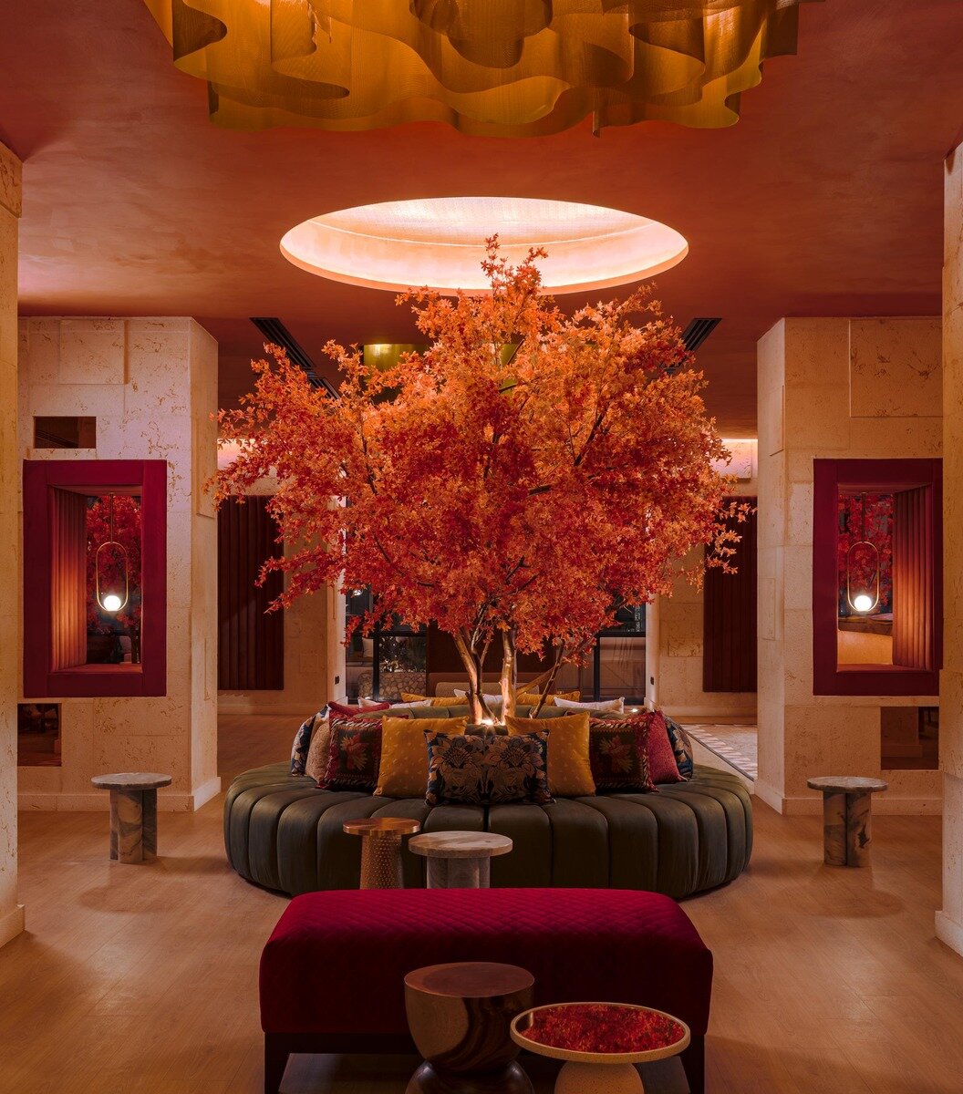 Rose Bar And Lounge