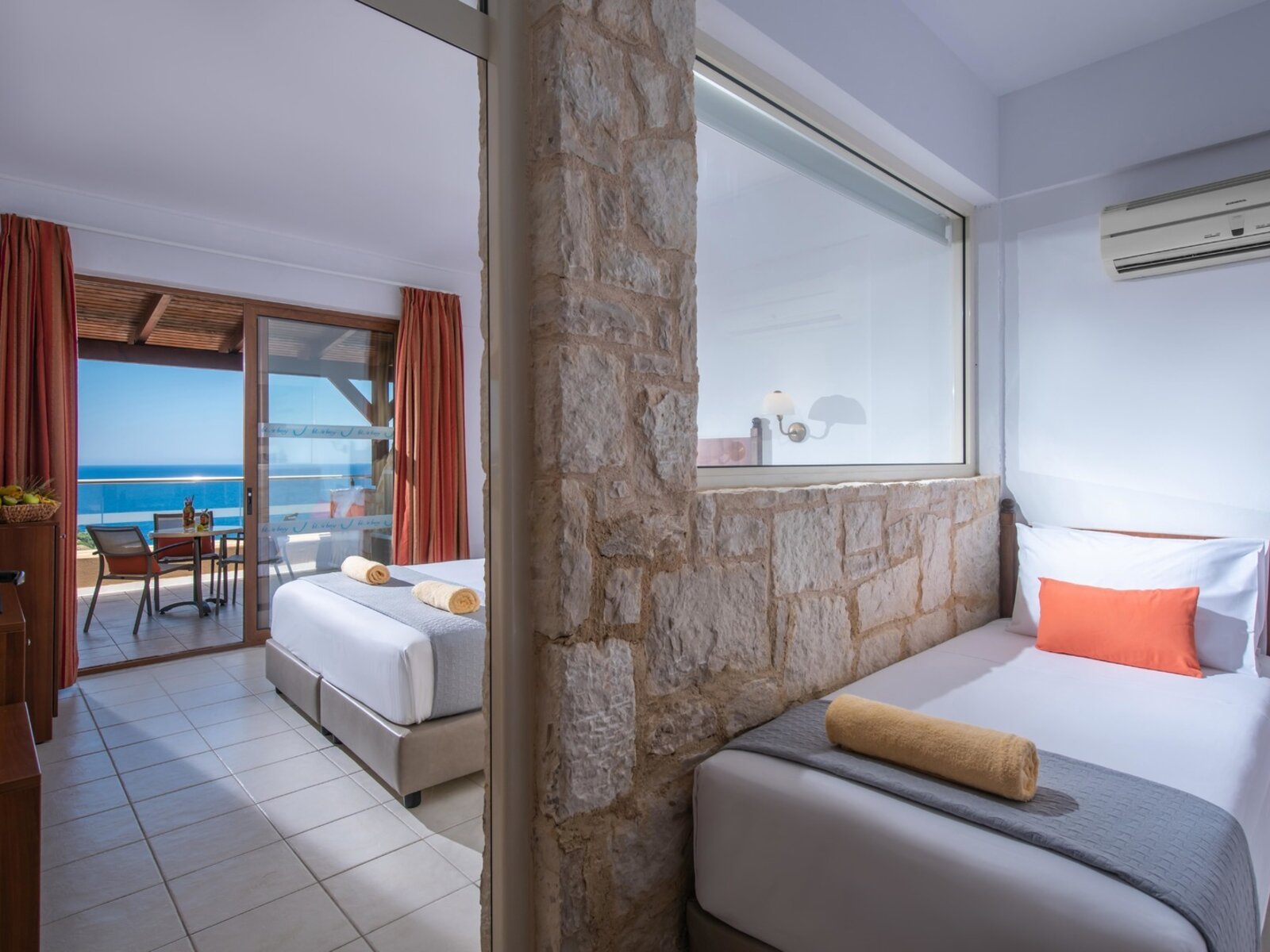 Wohnbeispiel Family mainbuilding Sea view