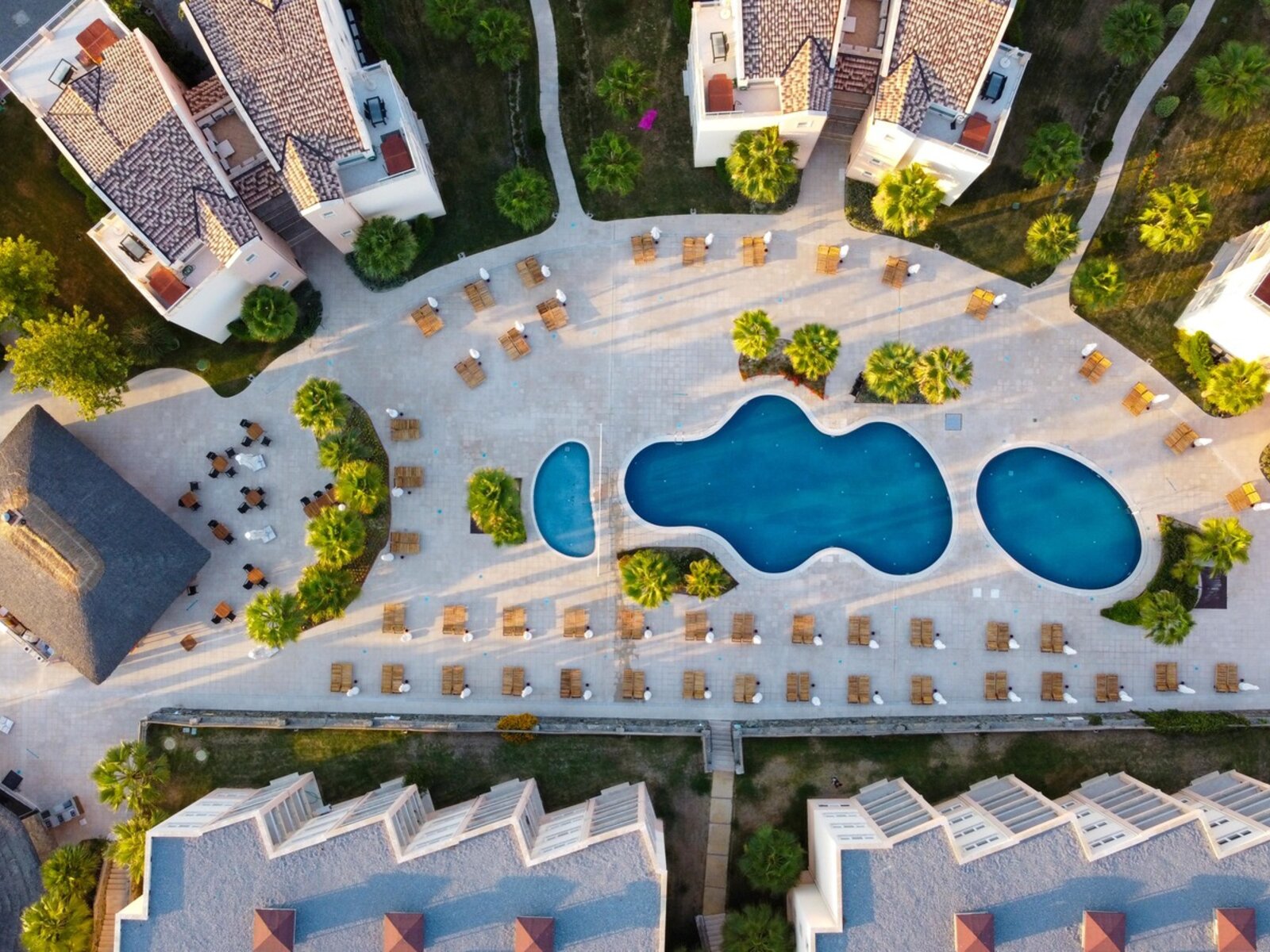 Oaks Pool