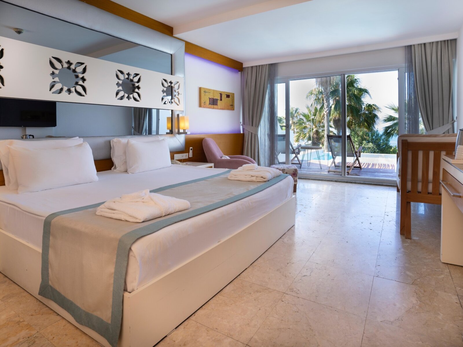 Wohnbeispiel Swim-up Sea View
