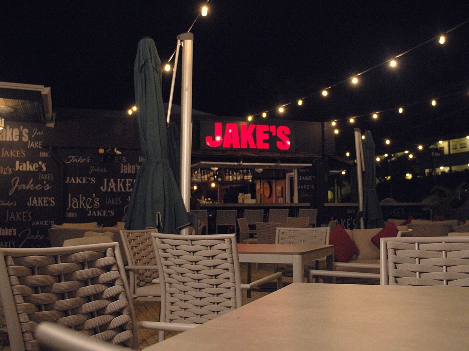 Jake's Island Grill