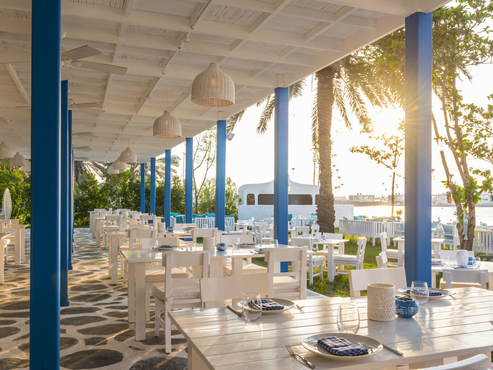 Fish Beach Taverna