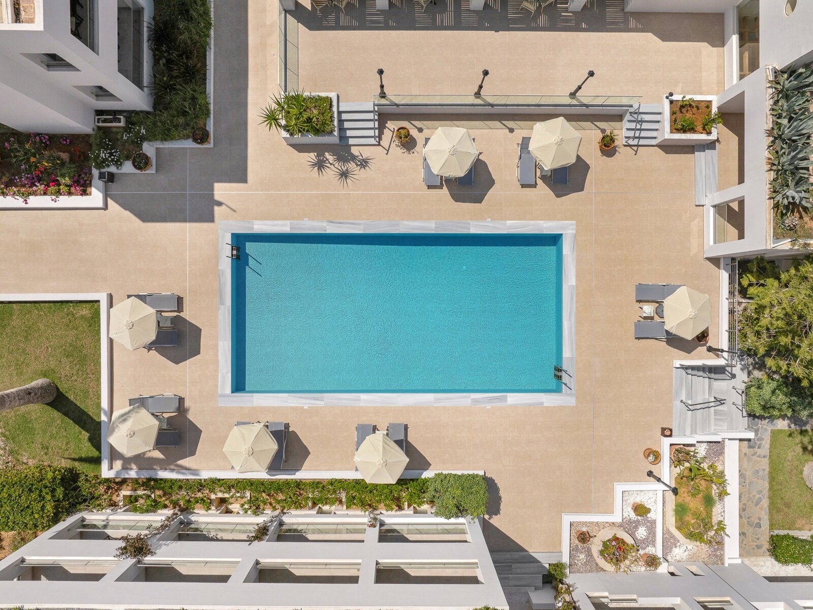 Pool 1