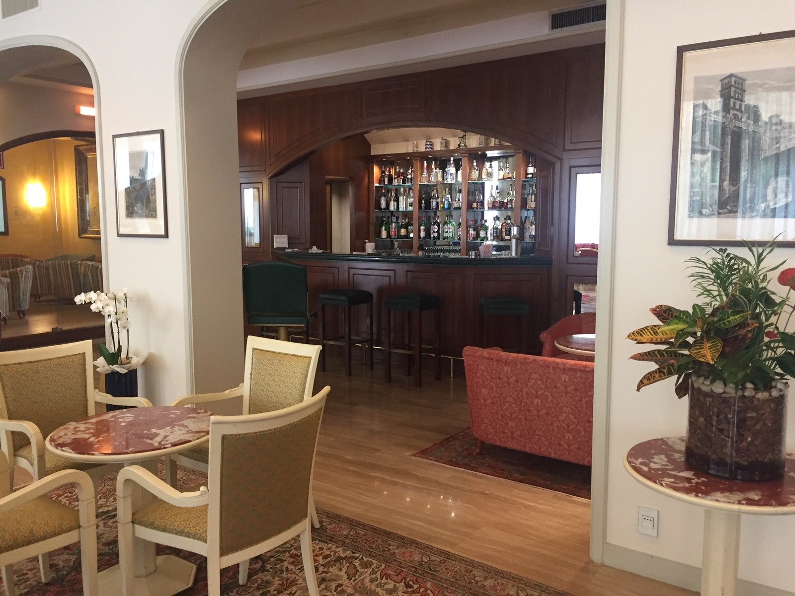 Lobbybar