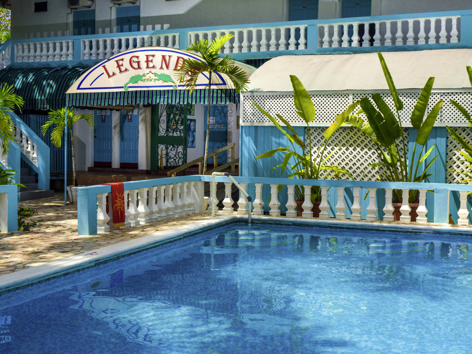 Legends Beachside Pool