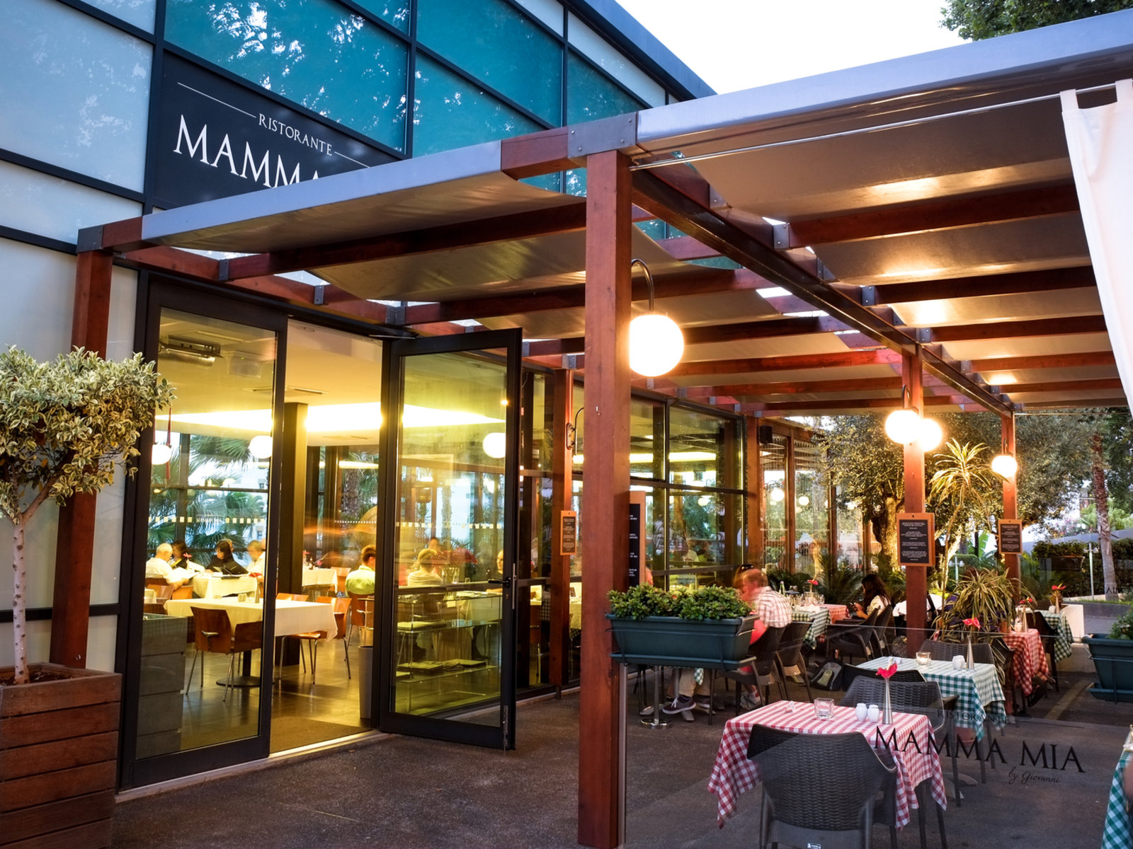 Mamma Mia Restaurant