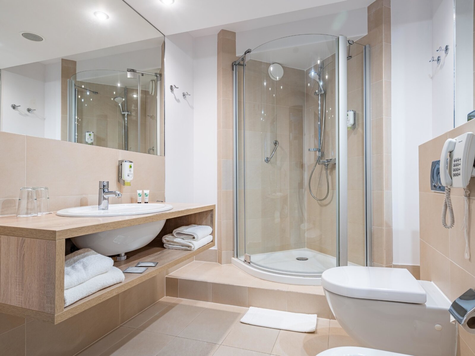 Wohnbeispiel Promotion DZ 1-3 Pers., Standard Atrium
