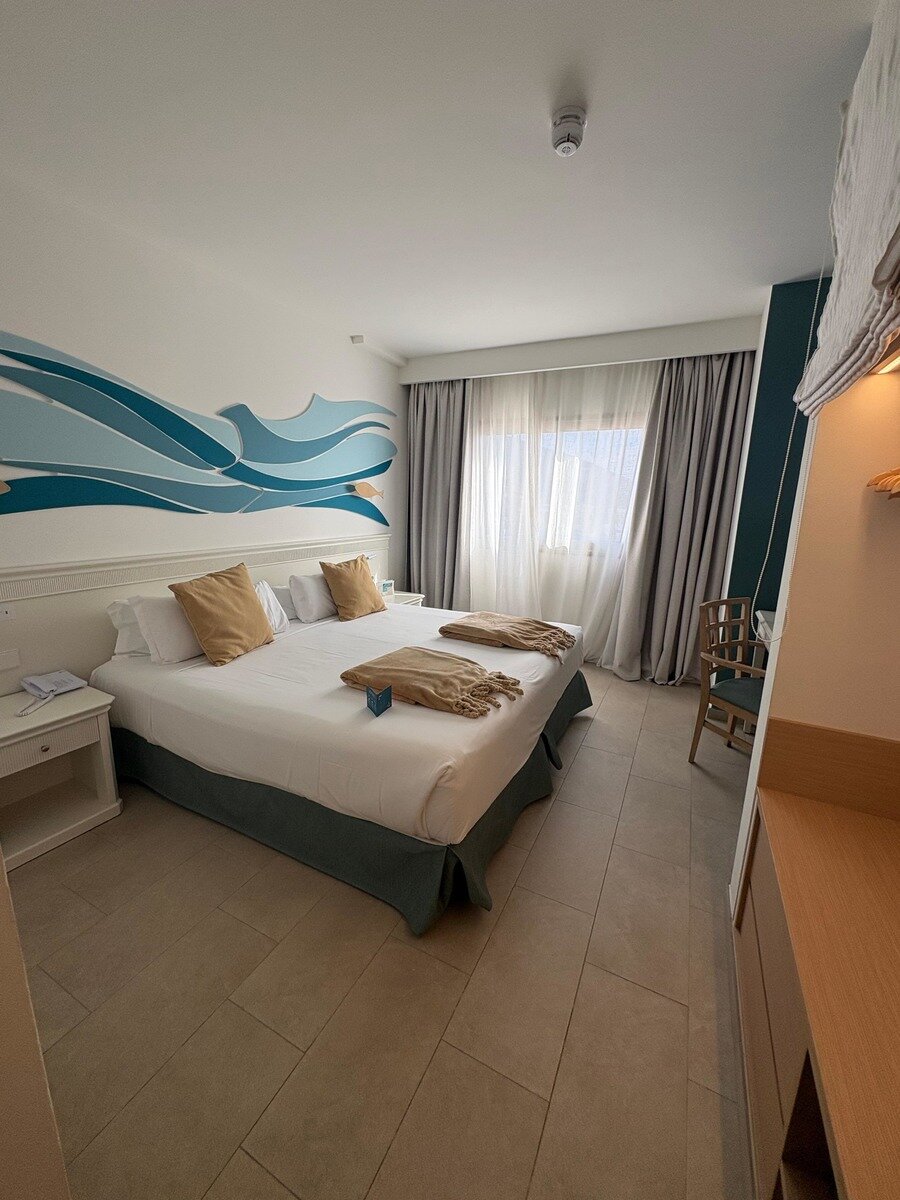 Wohnbeispiel Family Suite Pool View Senior