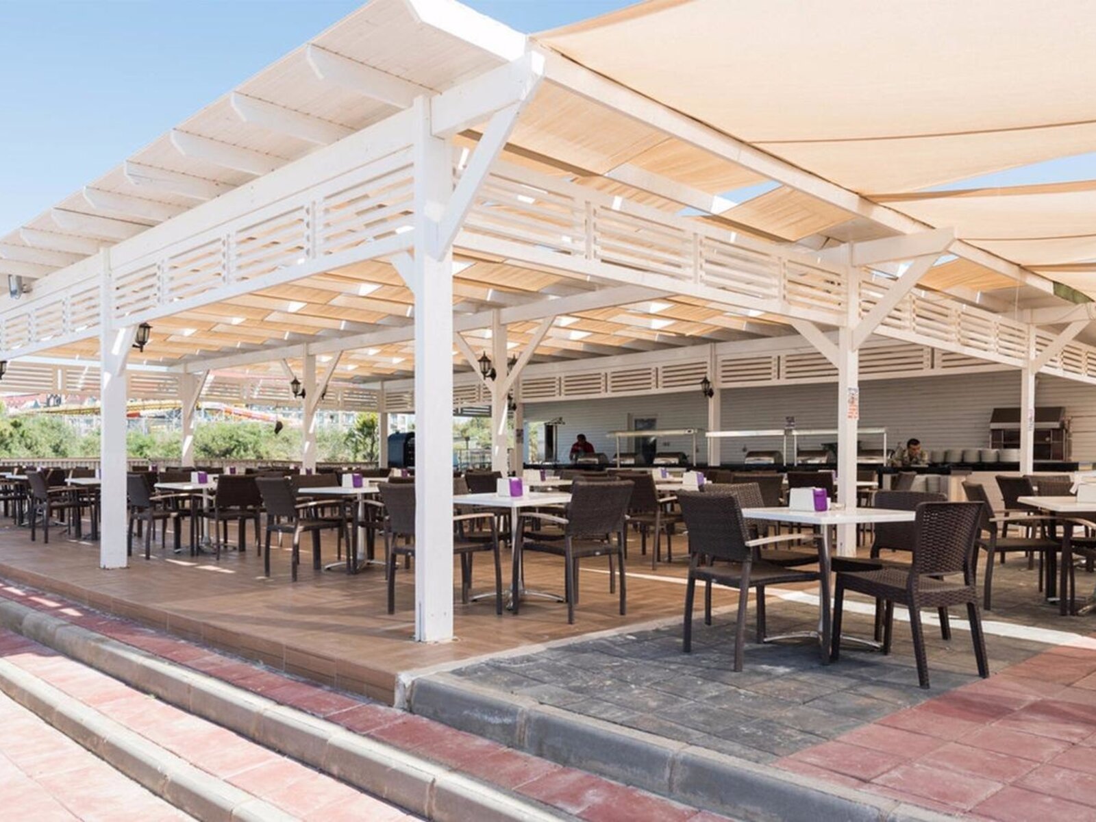 BEACH BAR
