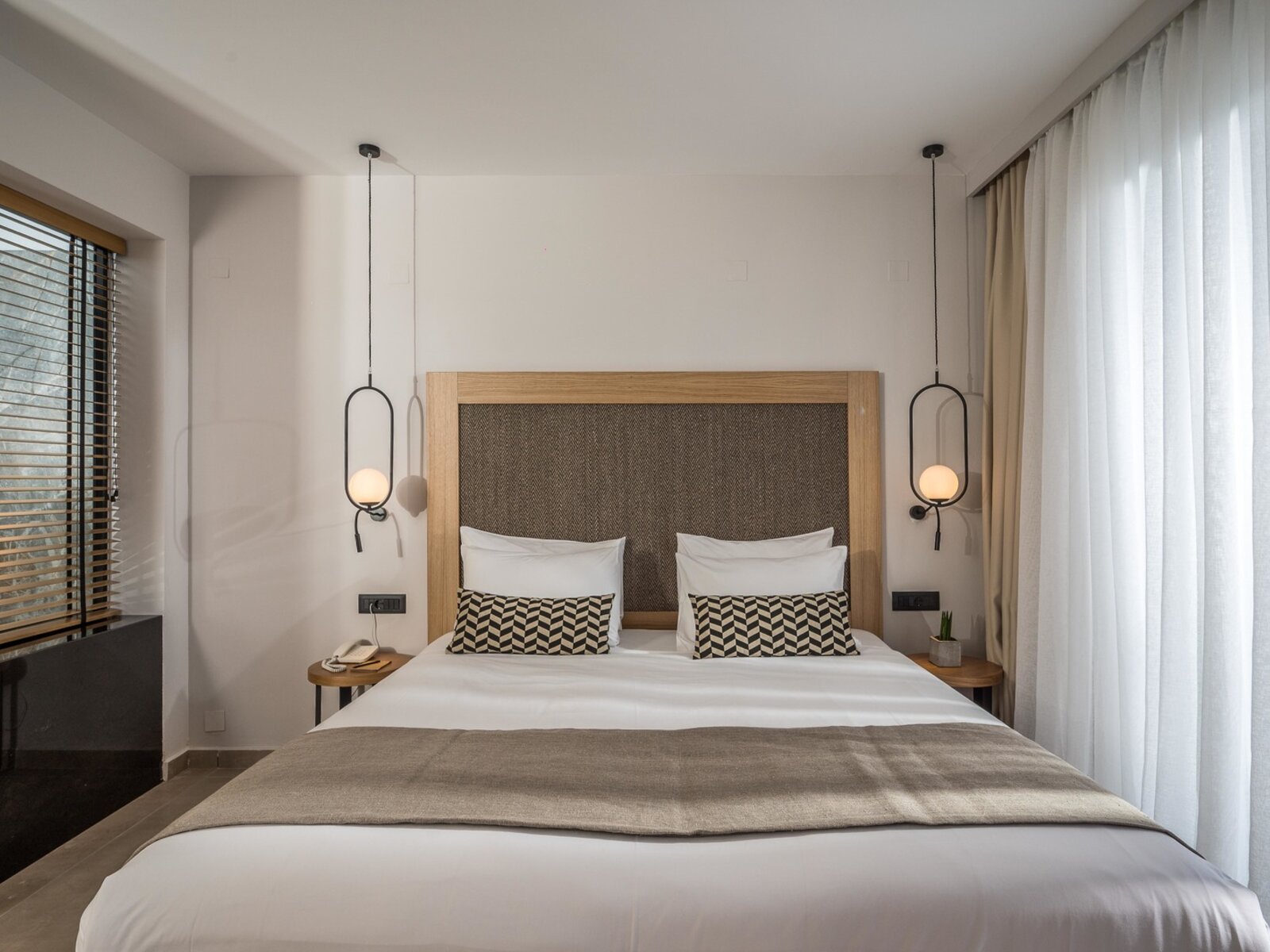 Wohnbeispiel Suite with interior hot tub