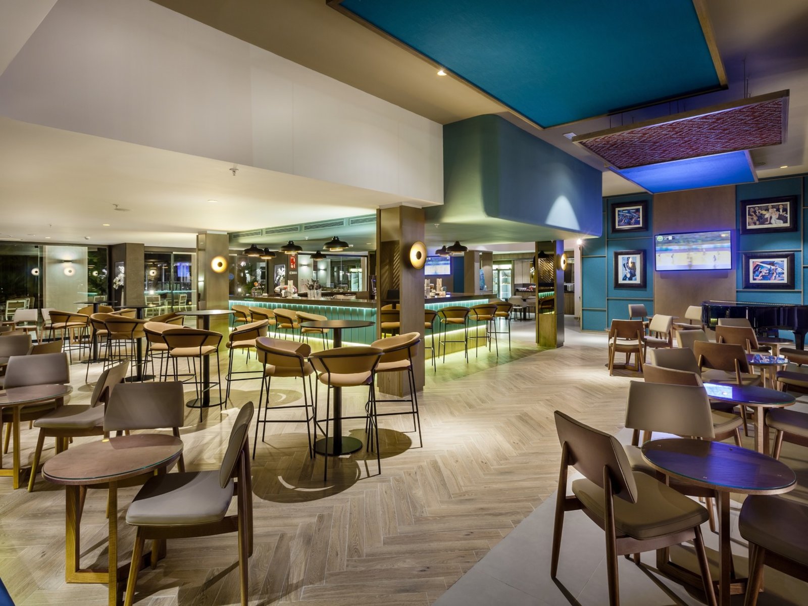 Lounge 24