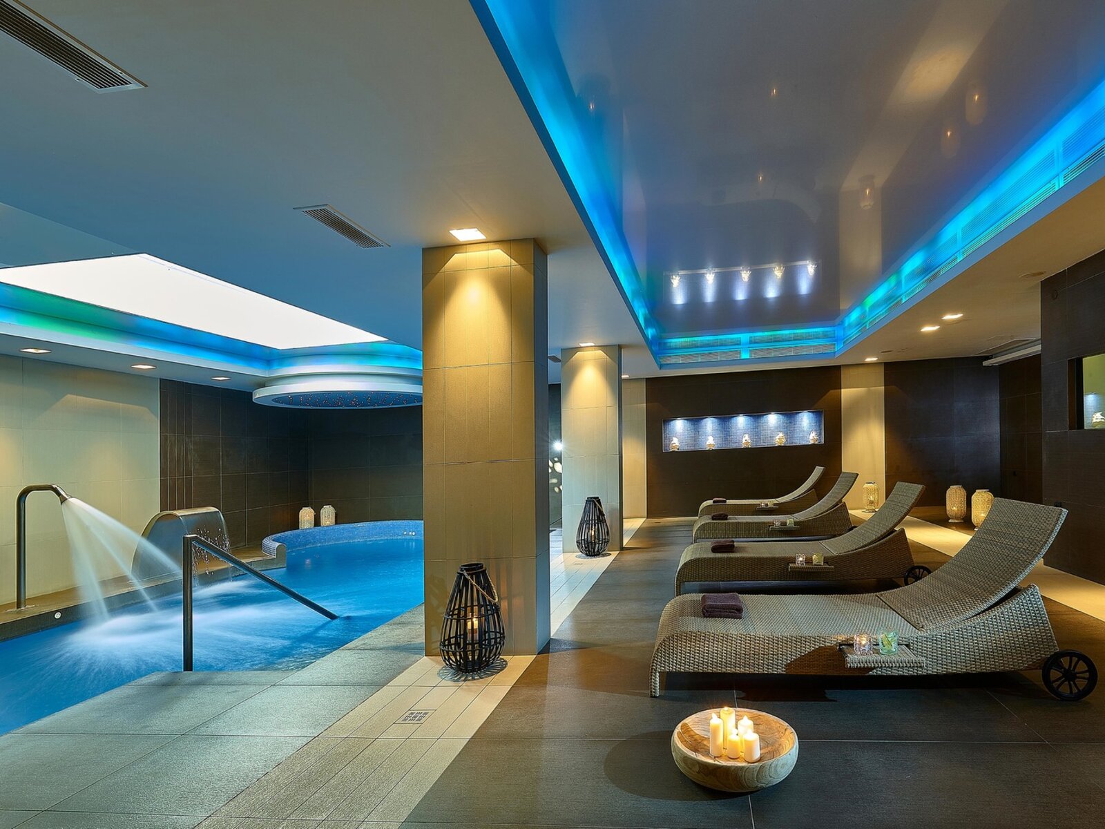 Indoor pool Callista Spa