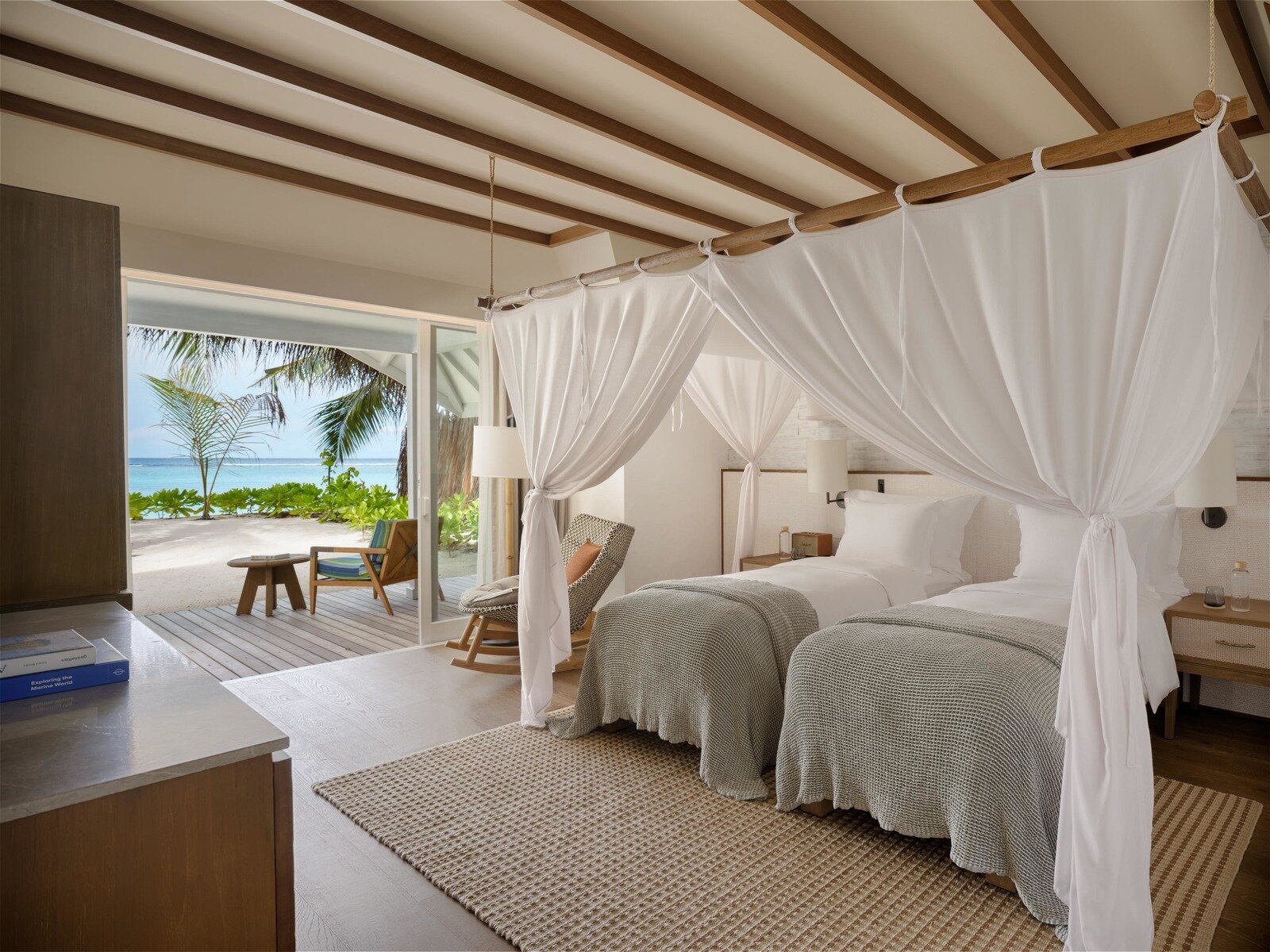 Wohnbeispiel Two Bedroom Beach Villa with Pool