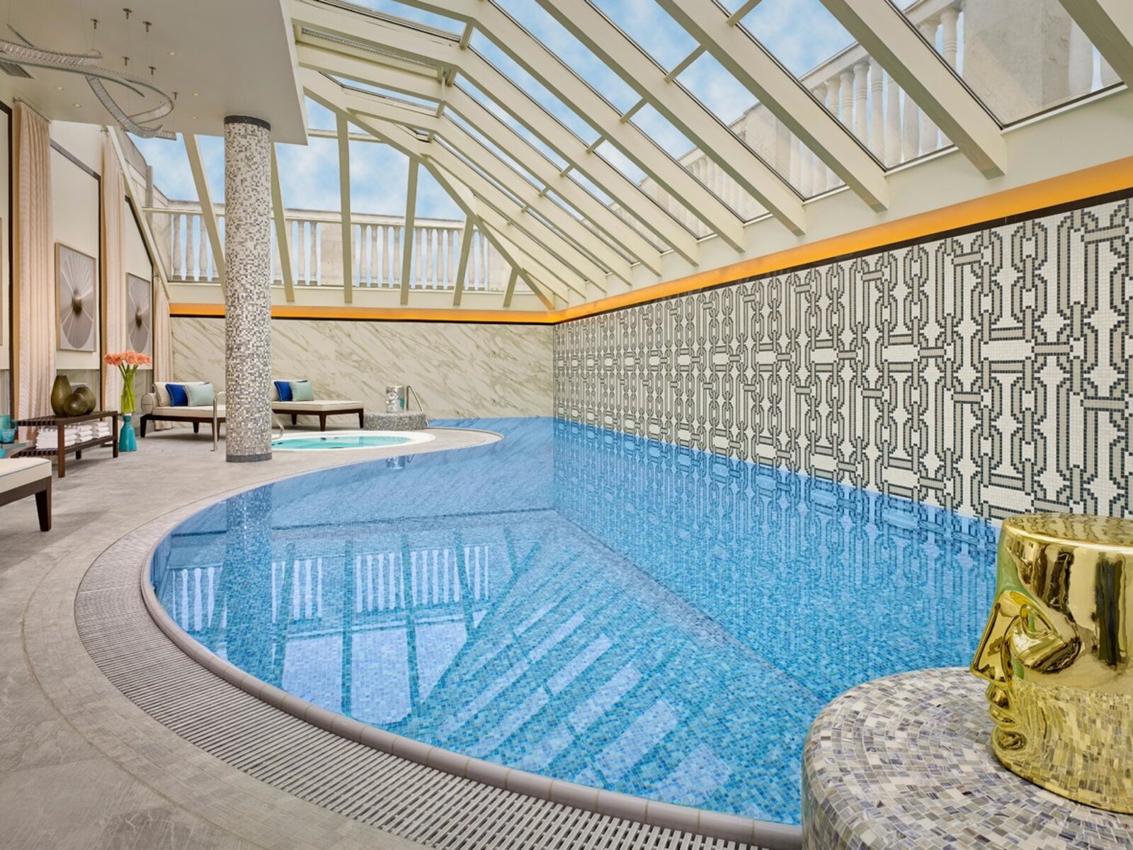 Silk Spa pool