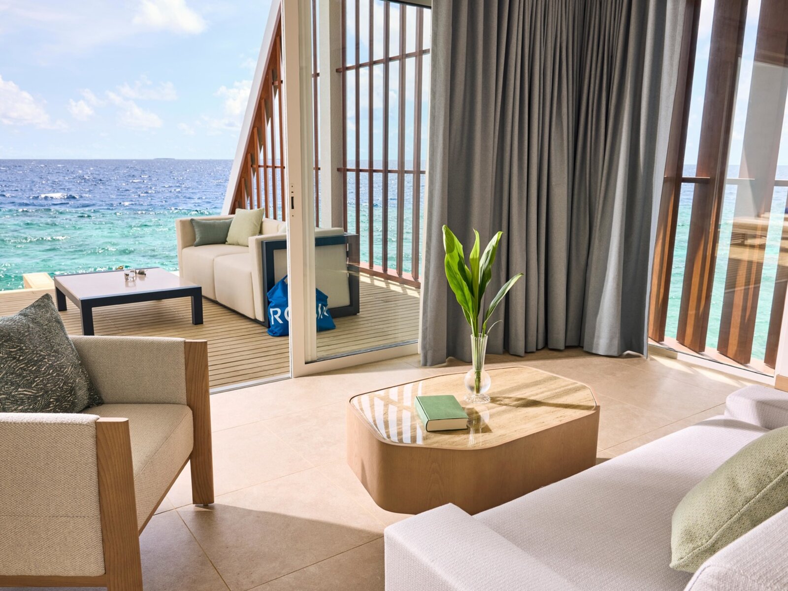 Wohnbeispiel Funamadua One Bedroom Water Villa Pool