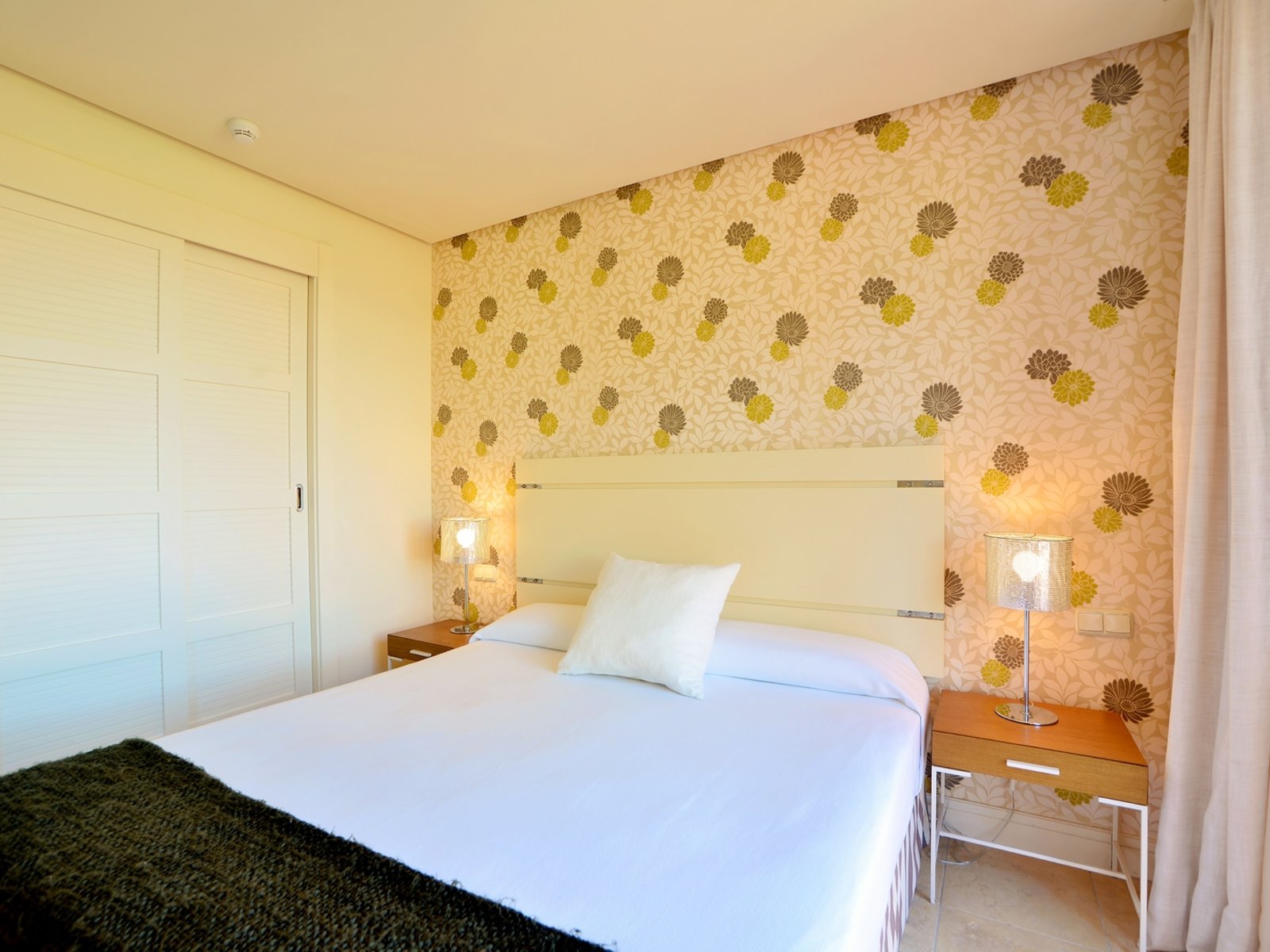 Wohnbeispiel 2 Bedrooms Spa Luxury